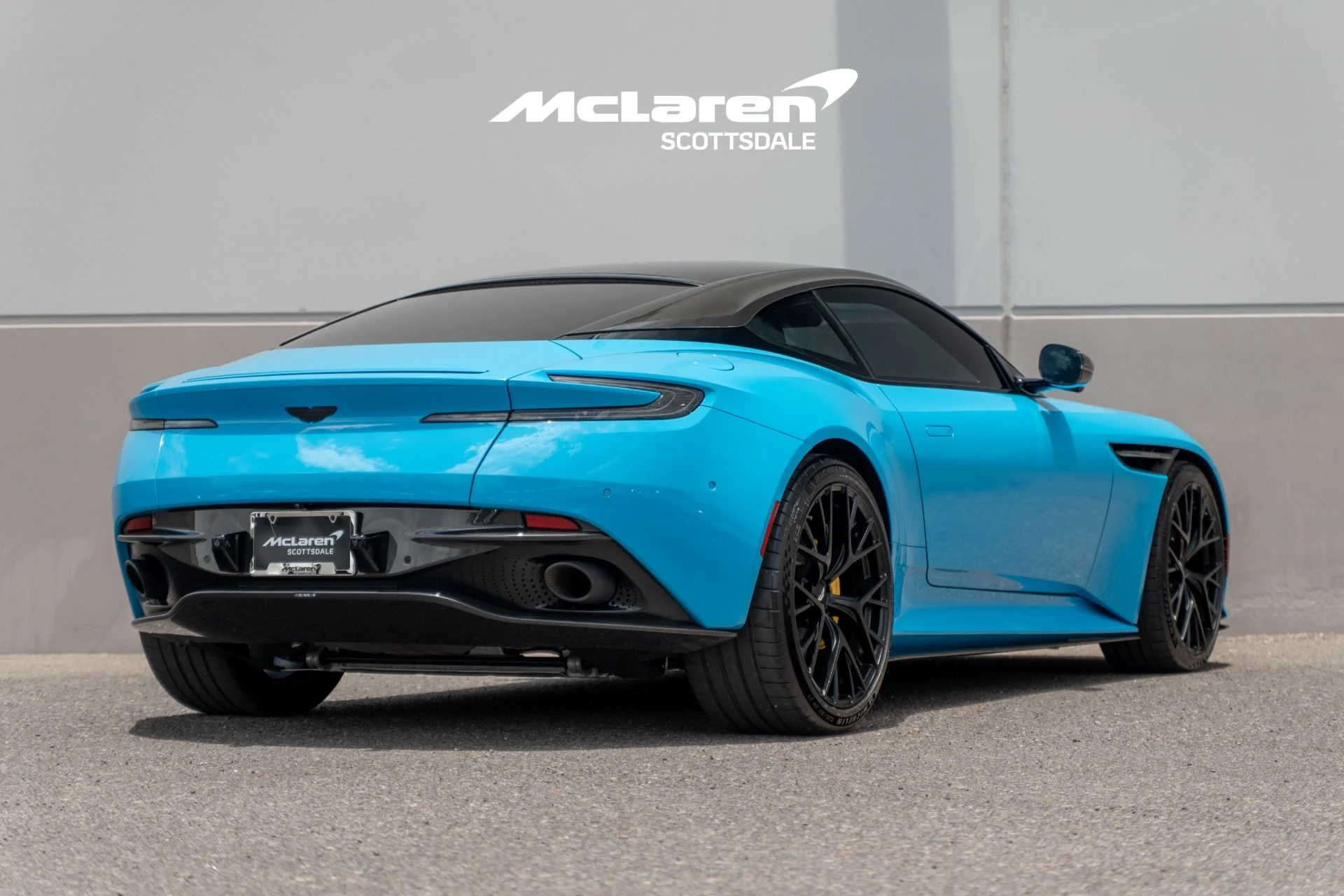 mph006_2905481822_Used_2024_ASTON_MARTIN_DB_12_V8_1782494744_eba2c89275