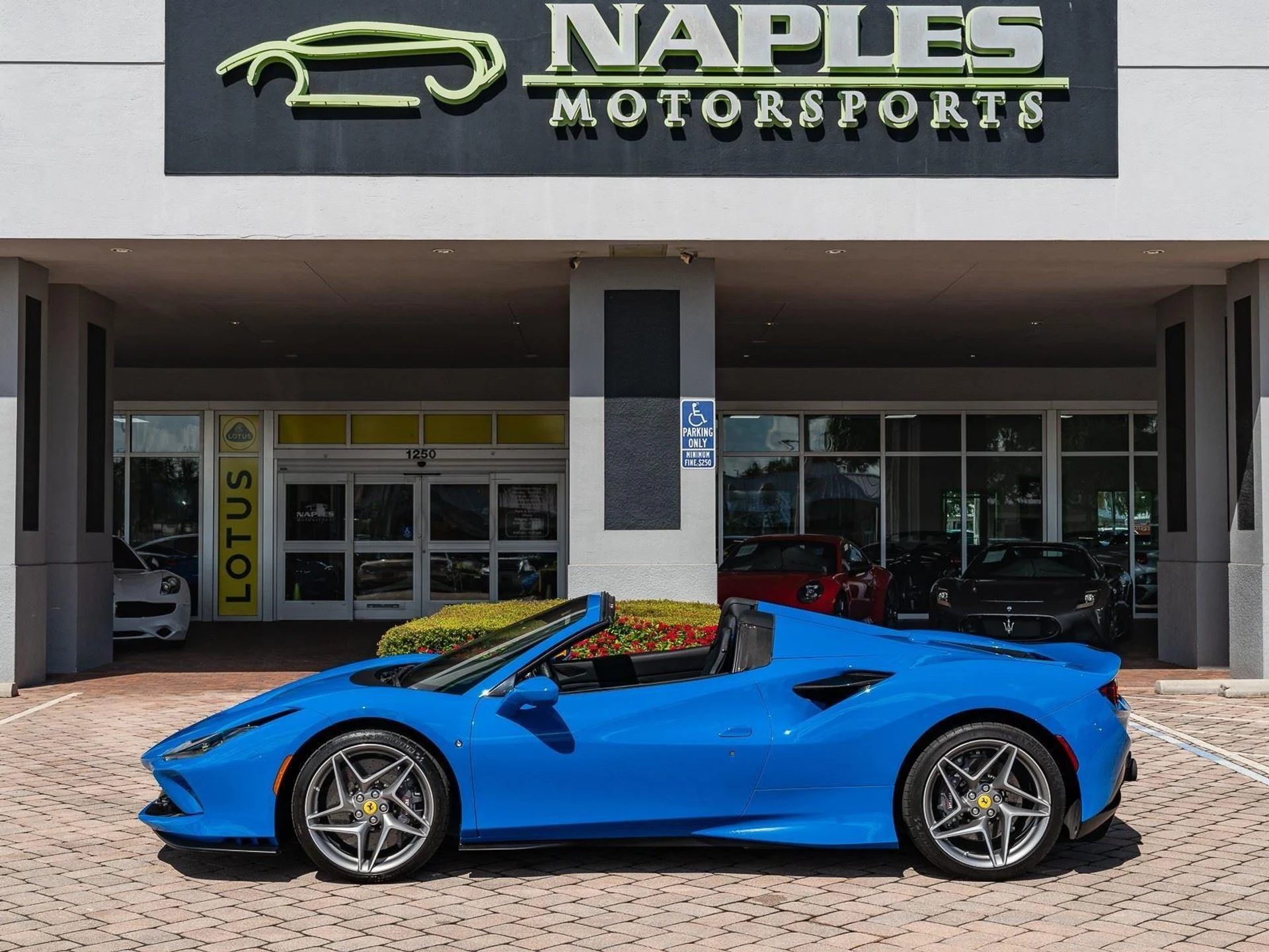 mph006_2909126851_Used_2021_Ferrari_F8_Spider_1773864559_8038262745