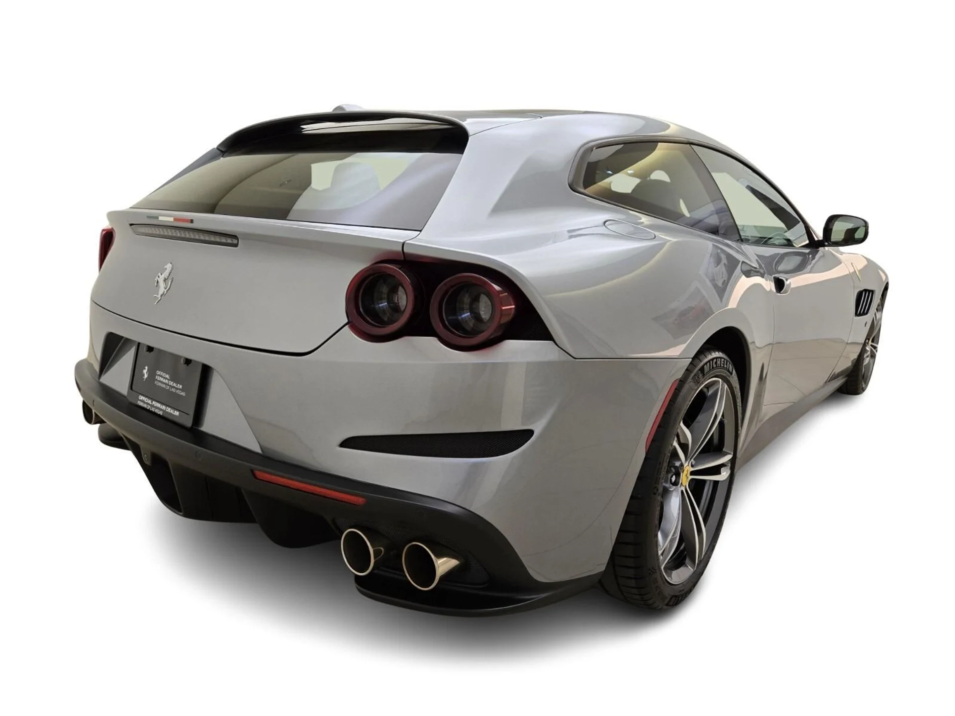 mph006_2918115118_Used_2017_Ferrari_GTC_4_Lusso_V12_1768977447_73d2b37b12