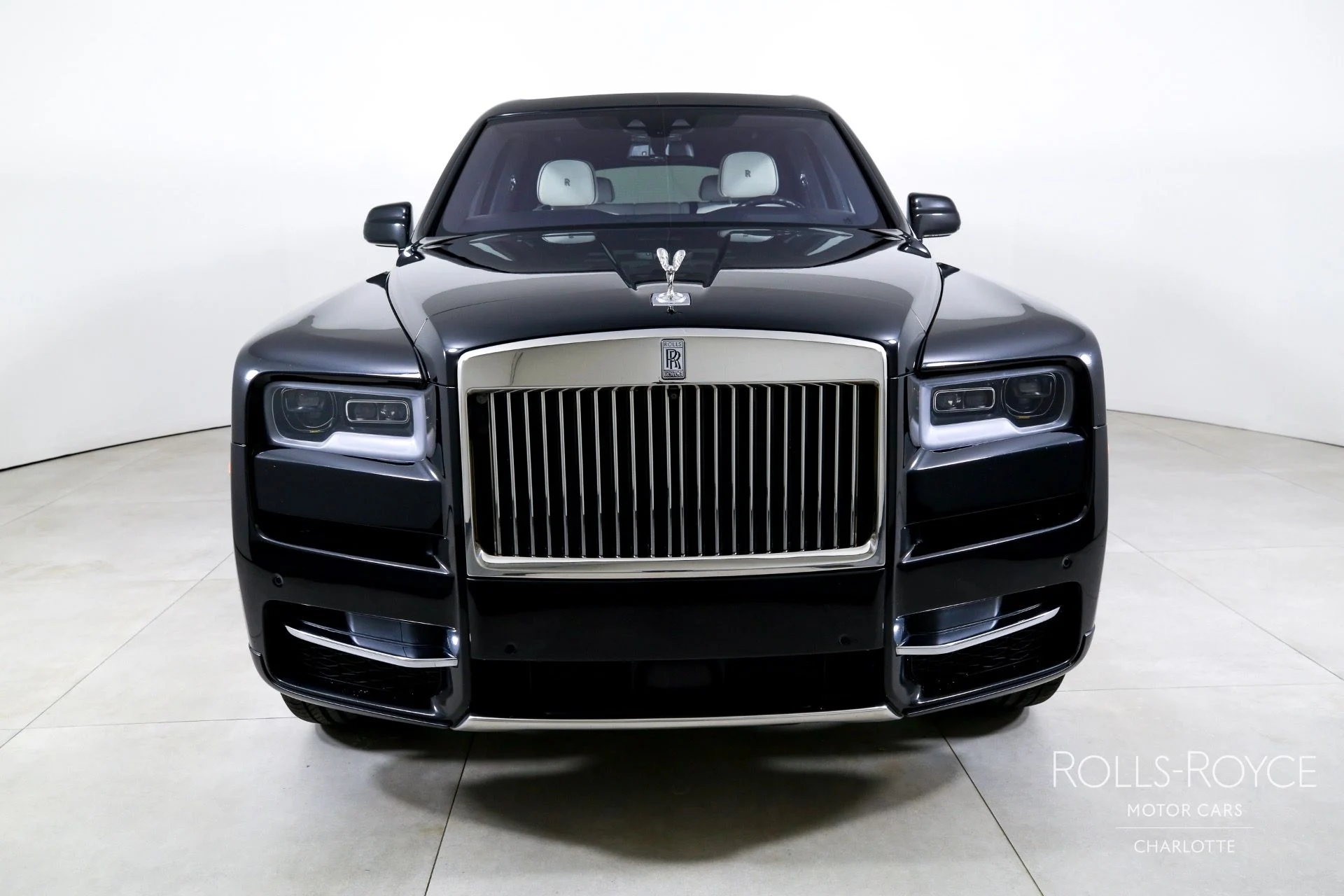 mph006_2922597204_Used_2022_Rolls_Royce_Cullinan_1754585969_b69b66eb51