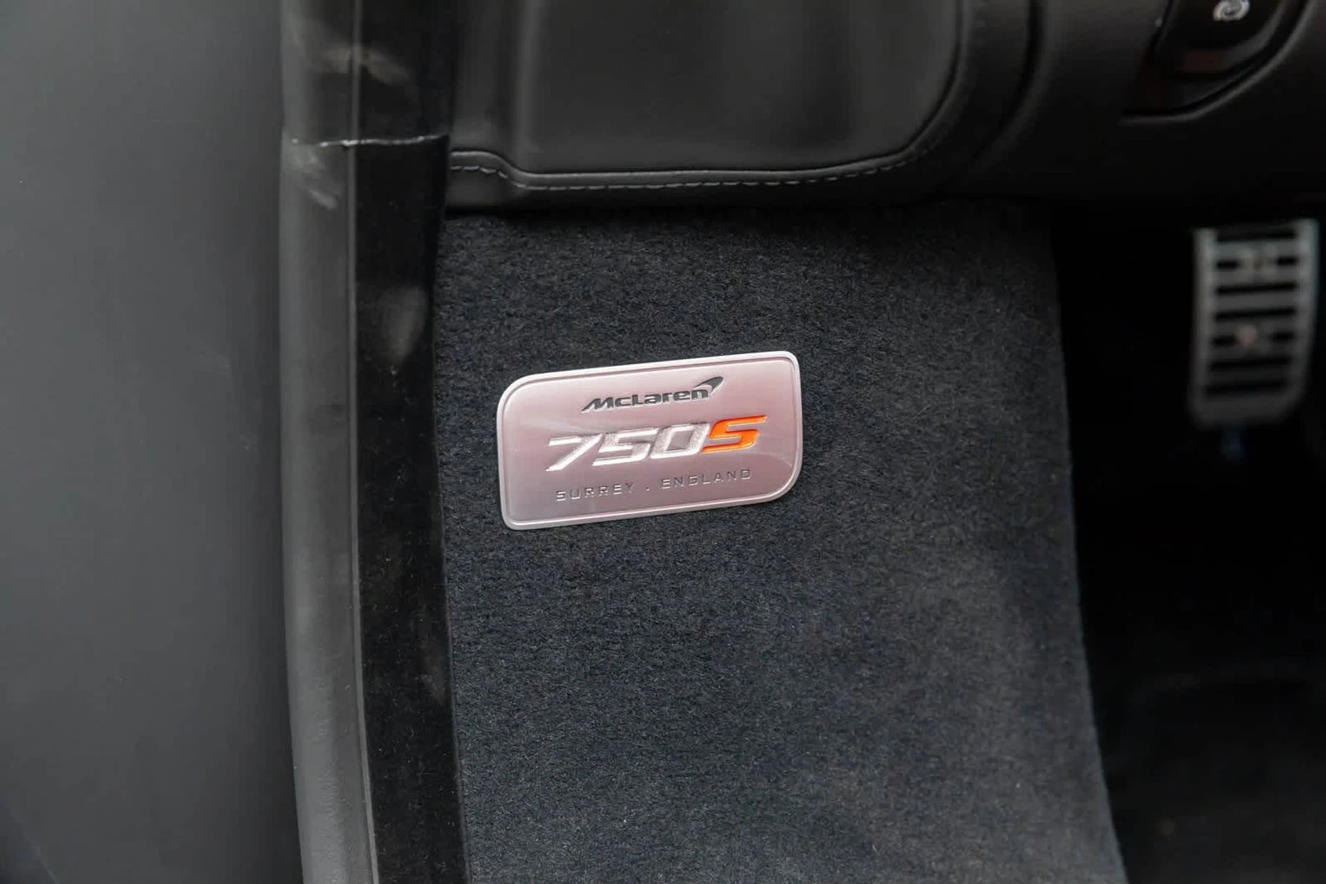 mph006_2925873126_7_8fa3373360