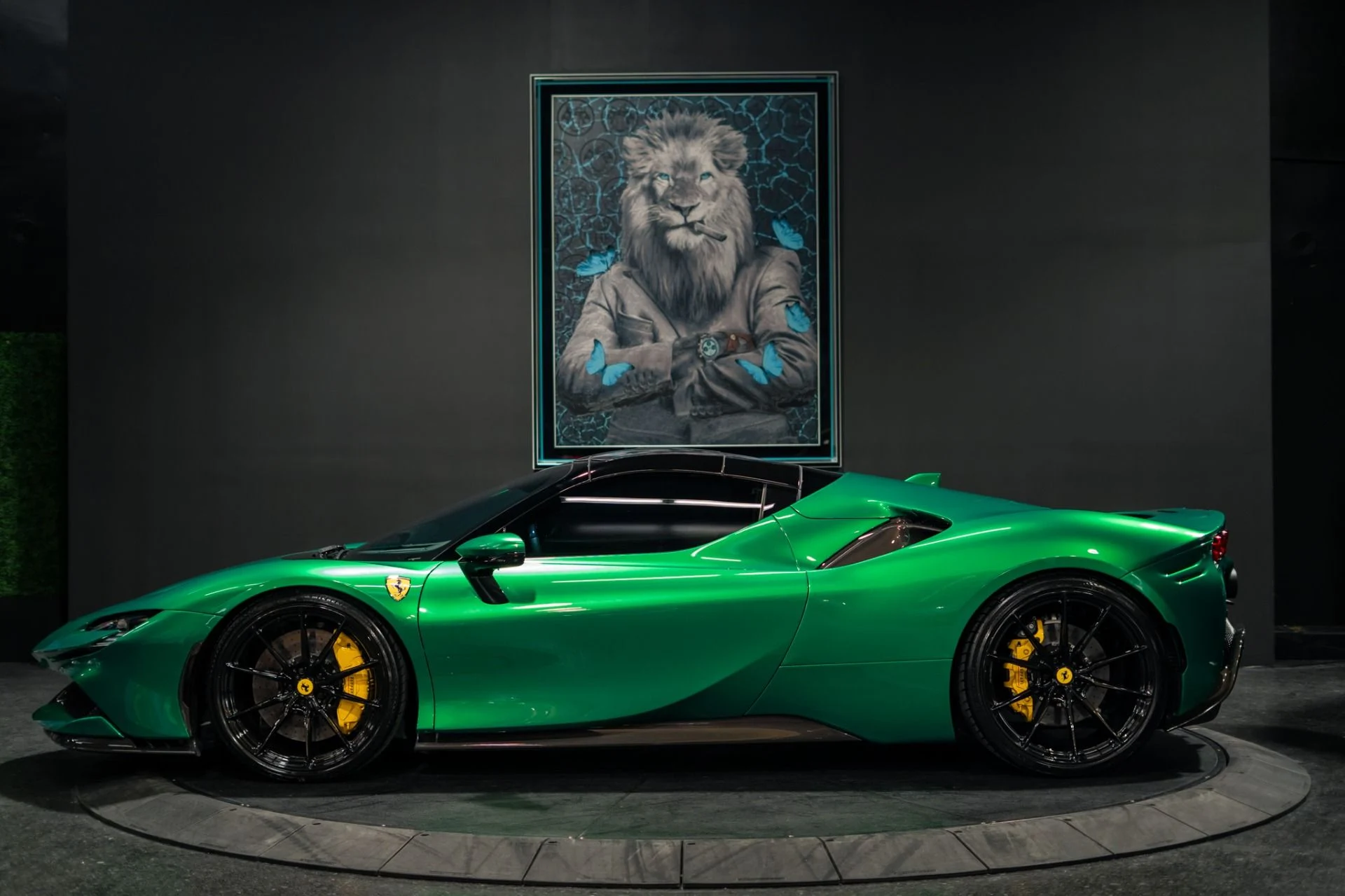 mph006_292696560_Used_2024_Ferrari_SF_90_Spider_Extra_Campionario_Green_Jewel_711842_MSRP_1784911188_0a04720b68