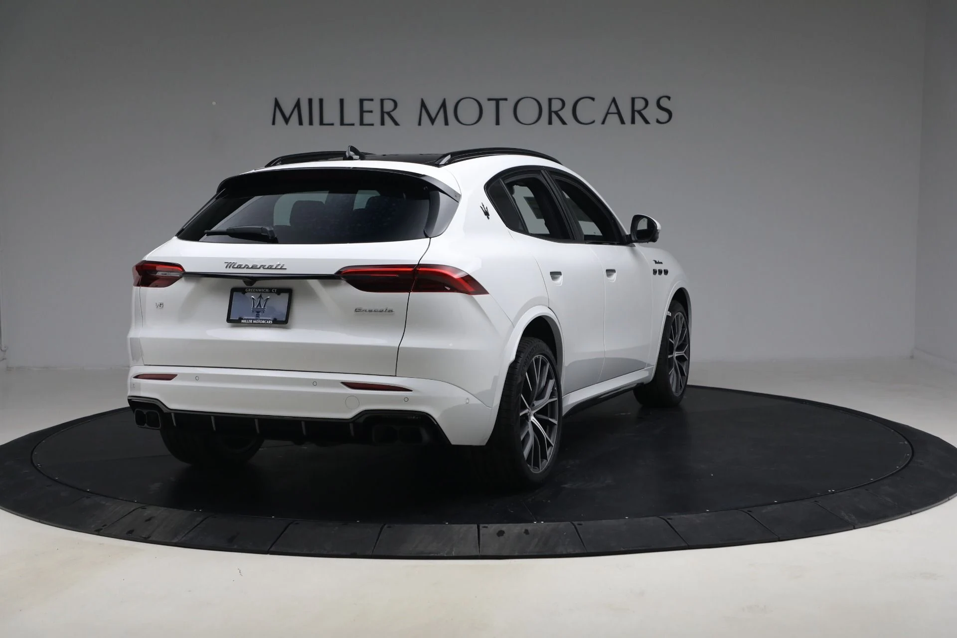 mph006_2939422851_New_2026_Maserati_Grecale_Modena_1771341407_313a818d10