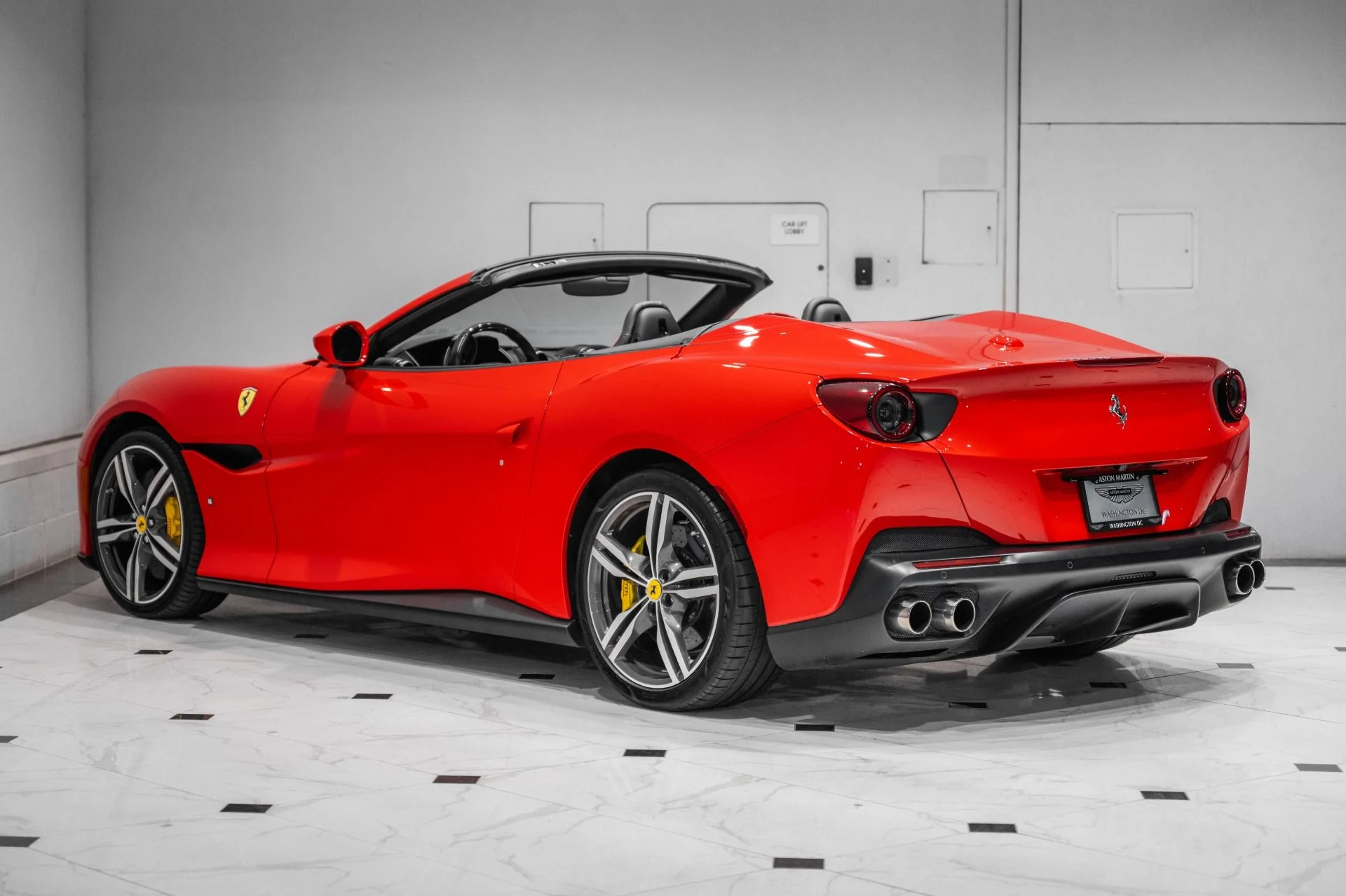 mph006_2941783371_Used_2019_Ferrari_Portofino_1780718714_8d34afb1c0