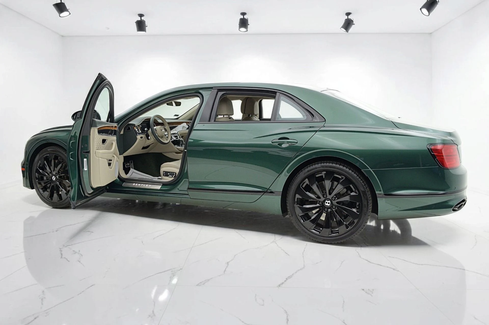 mph006_294314952_Used_2022_Bentley_Flying_Spur_V8_b3bf50f3c2