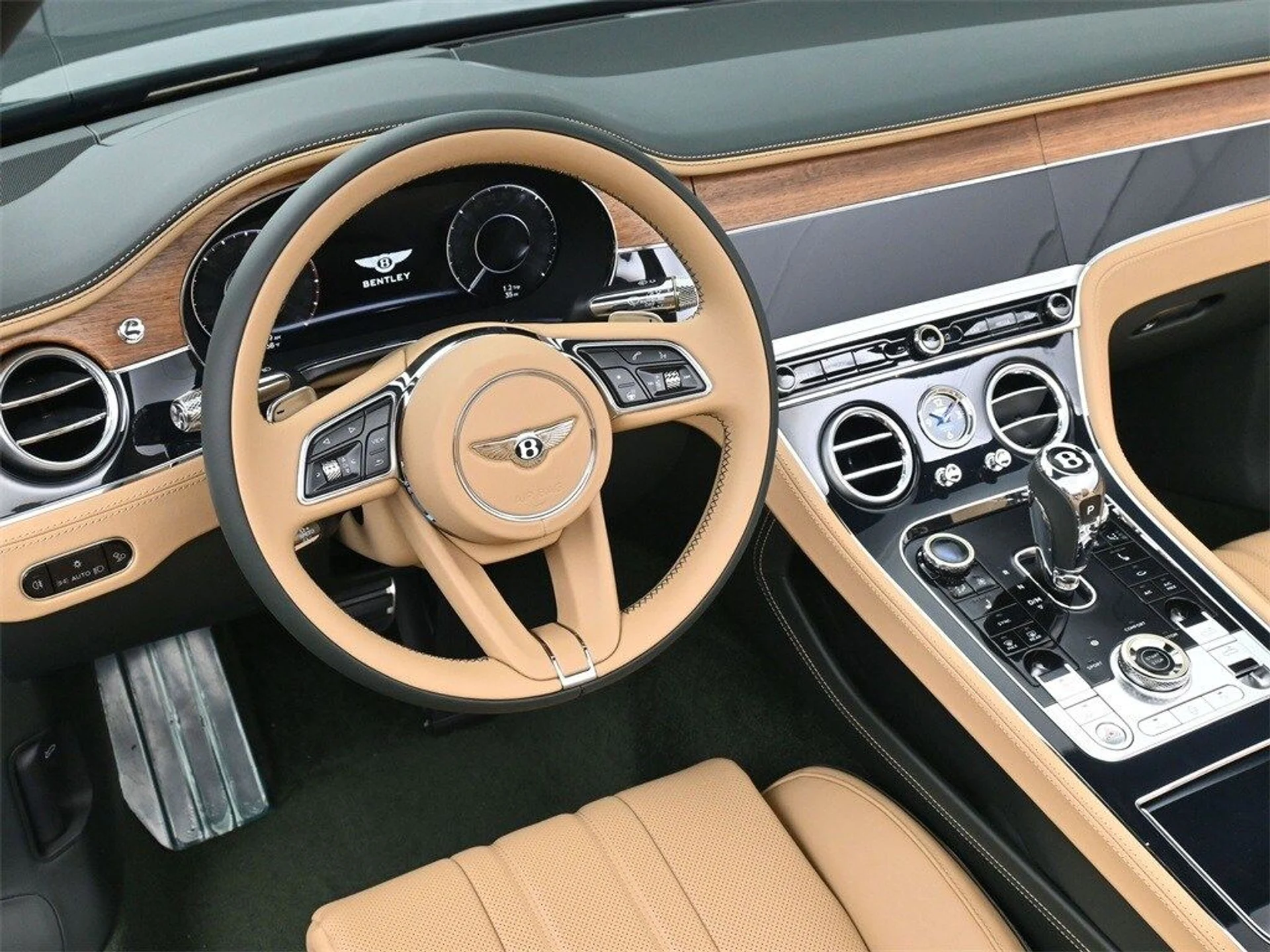 mph006_2949445545_9d9d0a0be58834a8f45a02785bd42ec7x_6a1d23a4c2