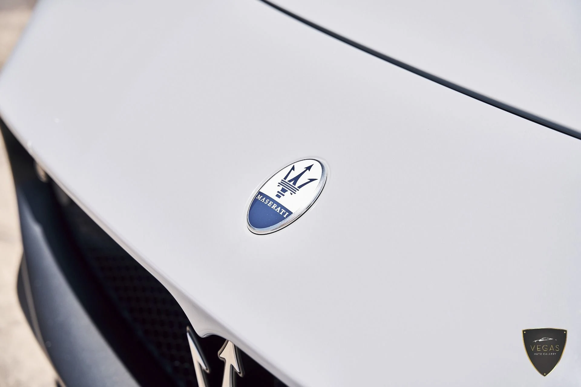 mph006_2953787457_Used_2023_Maserati_MC_20_1782764022_c94947ac76
