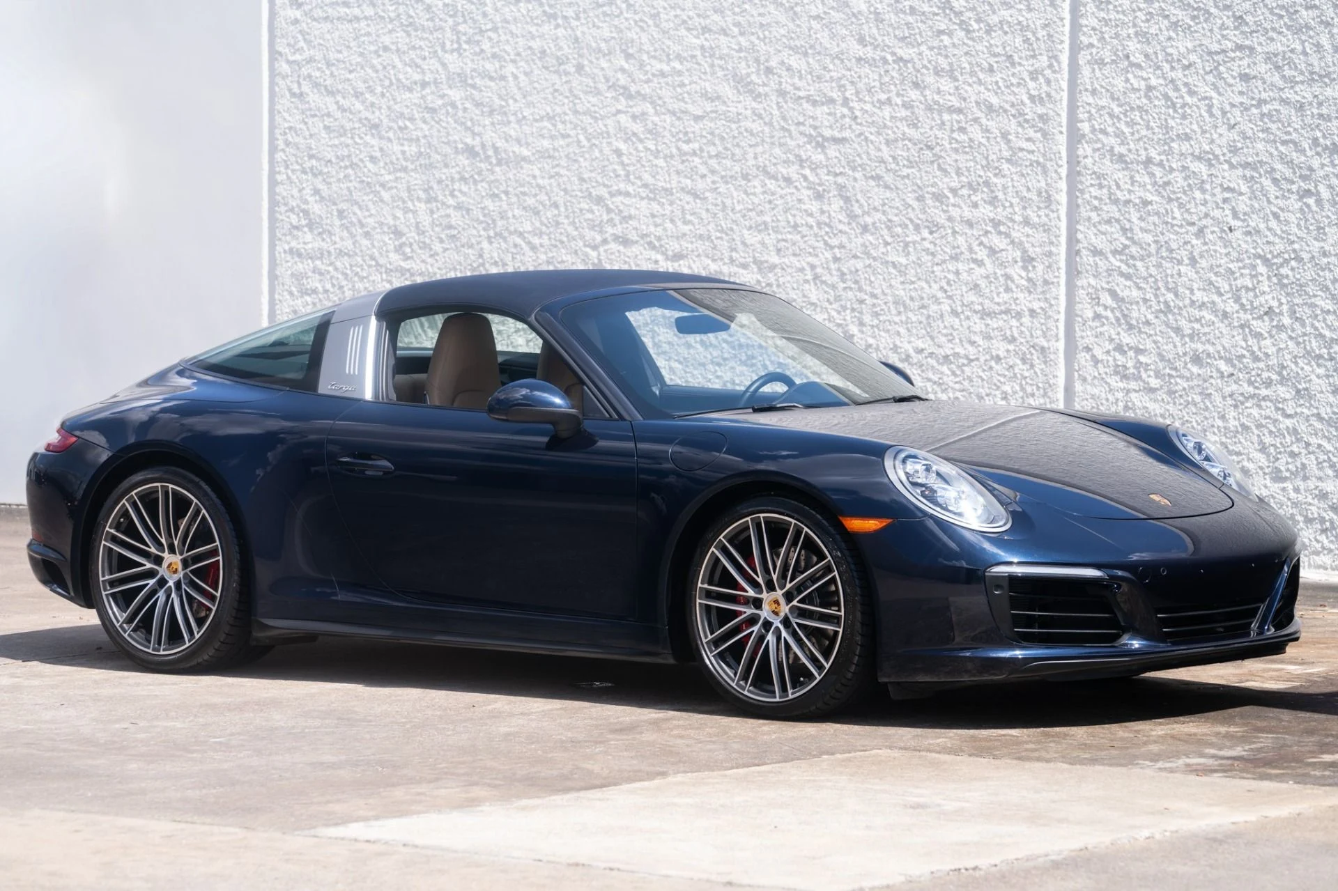 mph006_2953972453_Used_2019_Porsche_911_Targa_4_S_1759788578_397645788a