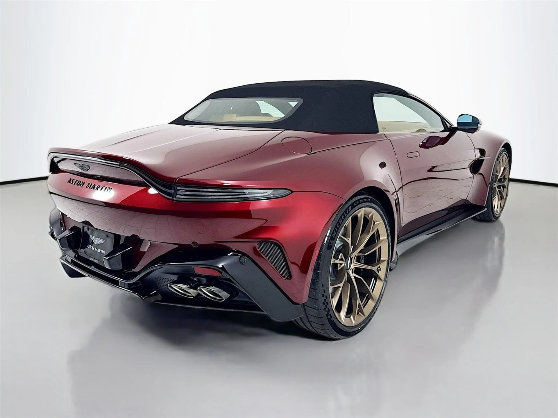 mph006_2964712165_64cb1c04acb02483a1b027a36761c55fx_9573bf284c