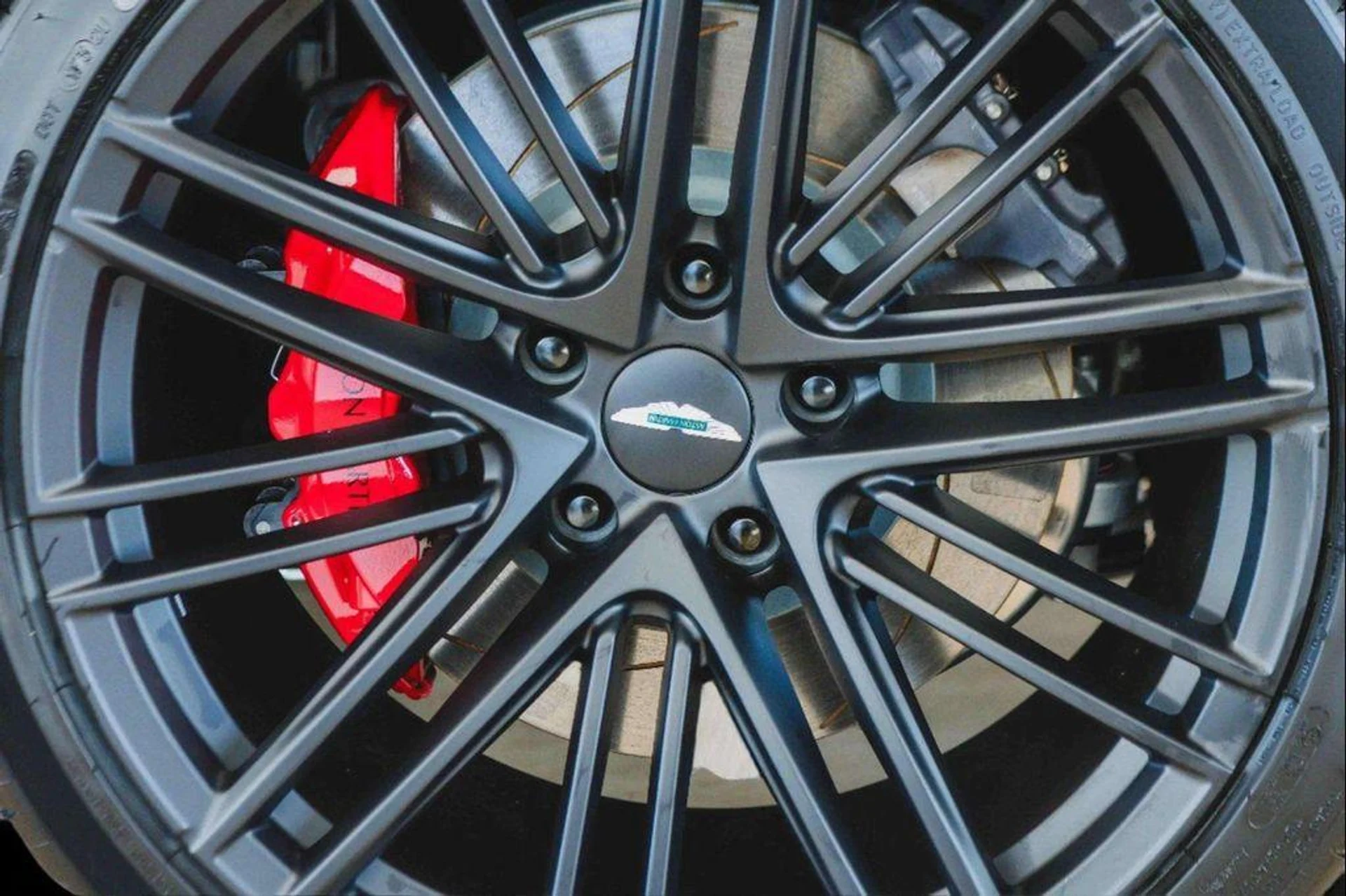 mph006_2968516494_UJL_0y_e_Yy_Sd057gv_Pn_Bzja_M9mdk_59163e4001