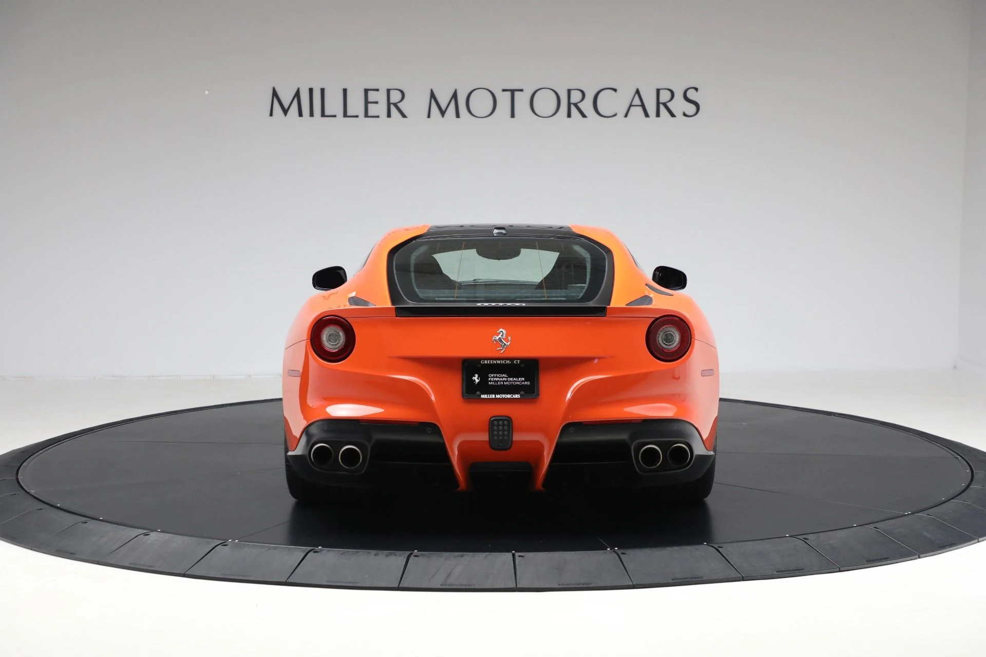 mph006_2980033280_Used_2014_Ferrari_F12berlinetta_edf82e9956