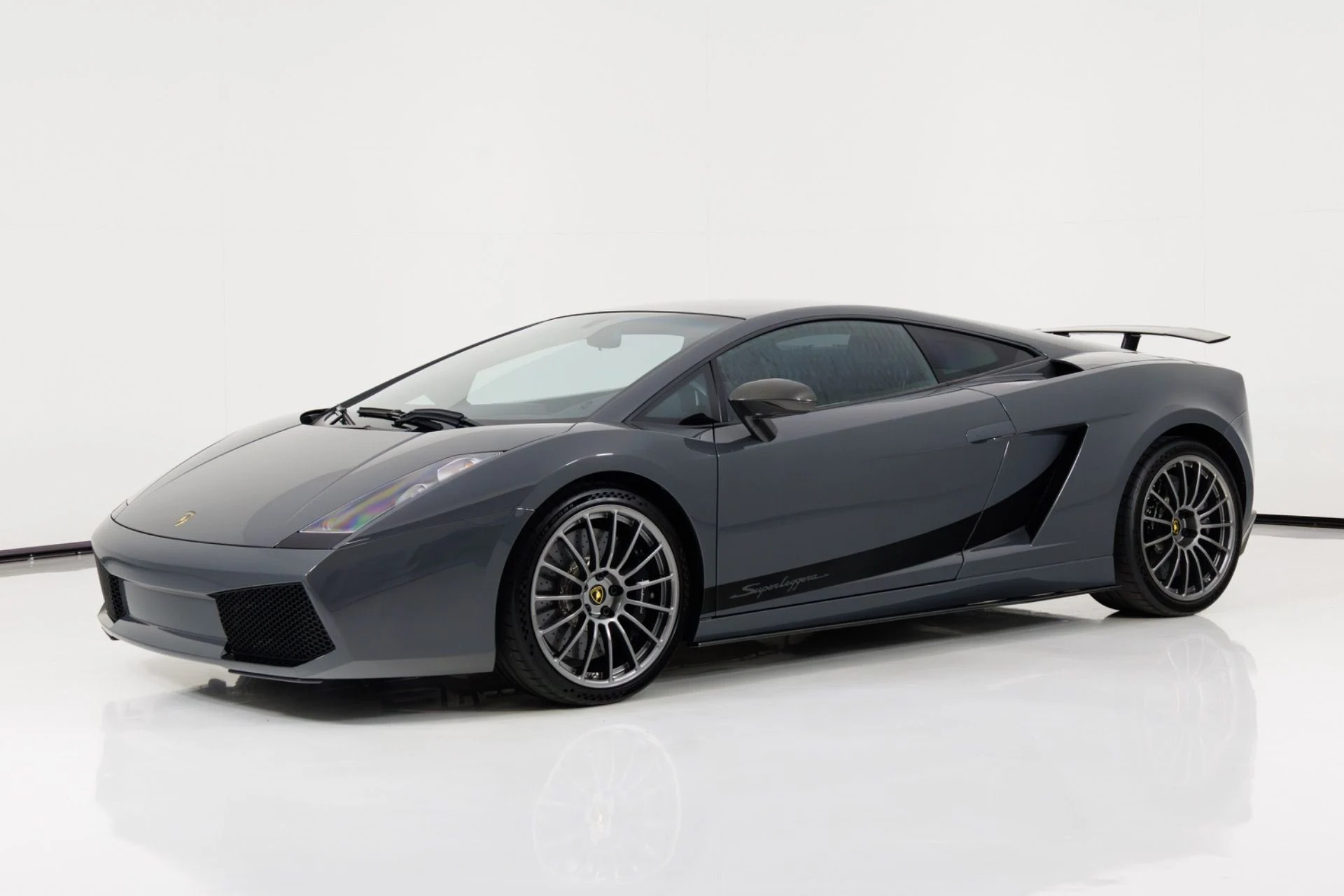 mph006_2985064007_Used_2008_Lamborghini_Gallardo_Superleggera_1775229364_5eab2675f1