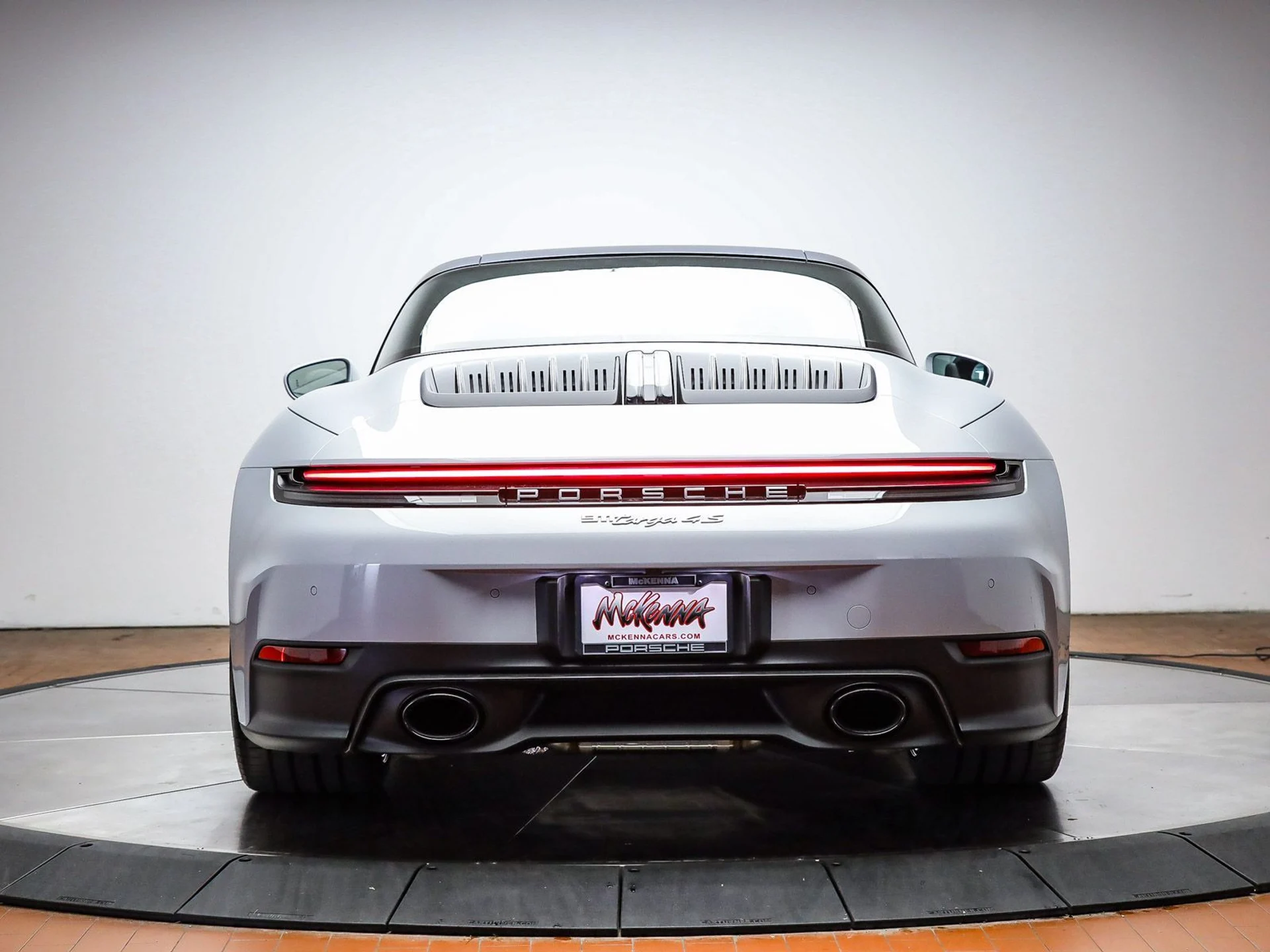 mph006_2985173660_69397659d4202c07a397654f620606ddx_dbbe68dadf