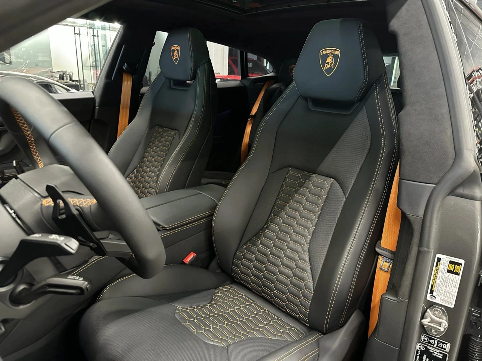 mph006_2987970468_lamborghini_urus_2024_bdc483c9e0