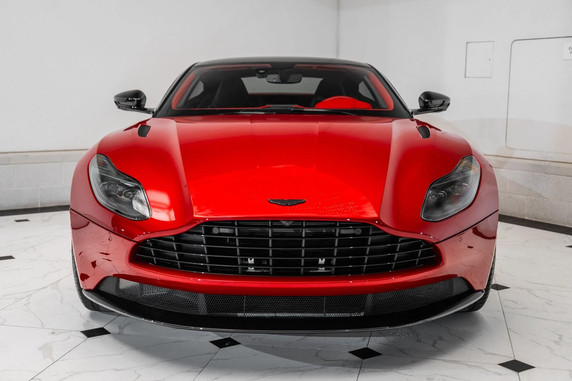 mph006_2989340104_Used_2023_Aston_Martin_DB_11_V8_Coupe_1750777279_e4acc481f4
