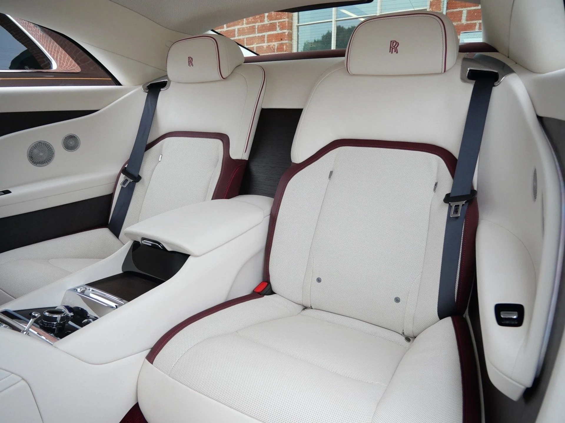 mph006_3003193303_b329d65d09a53ed4d3a4ba35668d10d1x_139d5a53e1