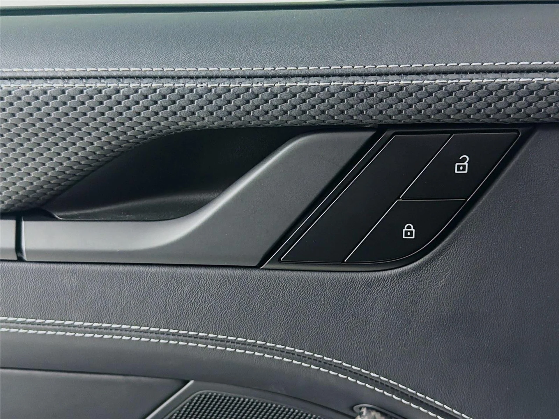 mph006_3014035530_cef15f898284b15a4d3ad8d02d1ab179_4a9b20a175