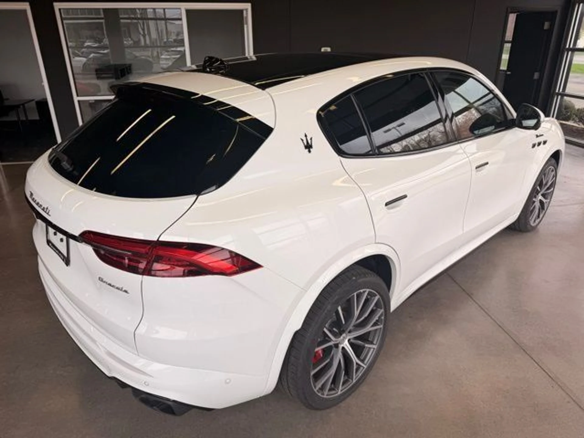 mph006_3032563105_06cbcefbd97ea6354168daa401067738_9c5f64590c