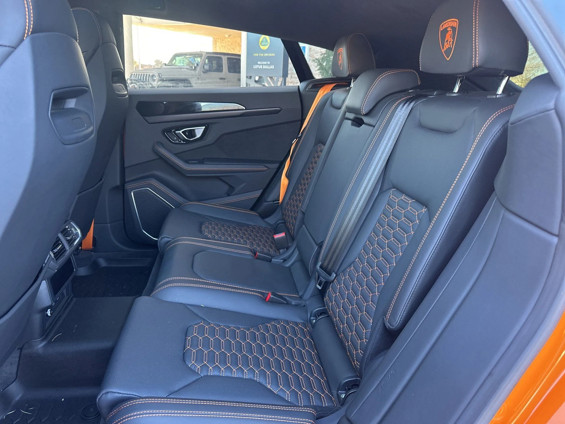 mph006_303823024_ccbd1958ea26ac9021d71fe7d736887ax_06e61b7252