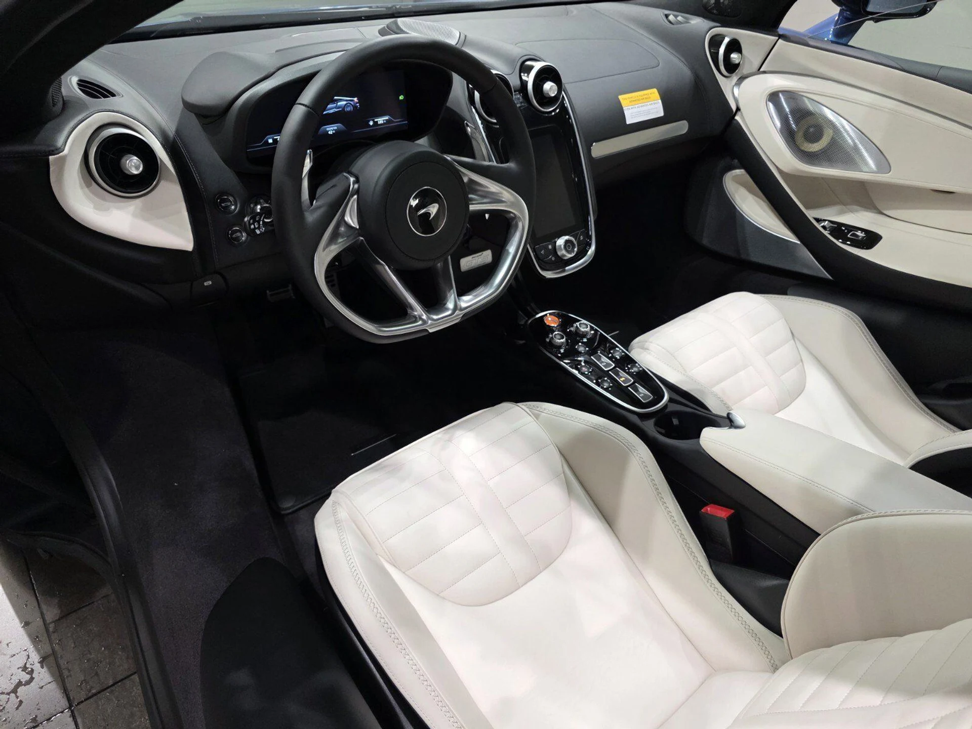 mph006_3041472372_4ca1a95afa89efcf201a782d6c637931_914c8c05ea