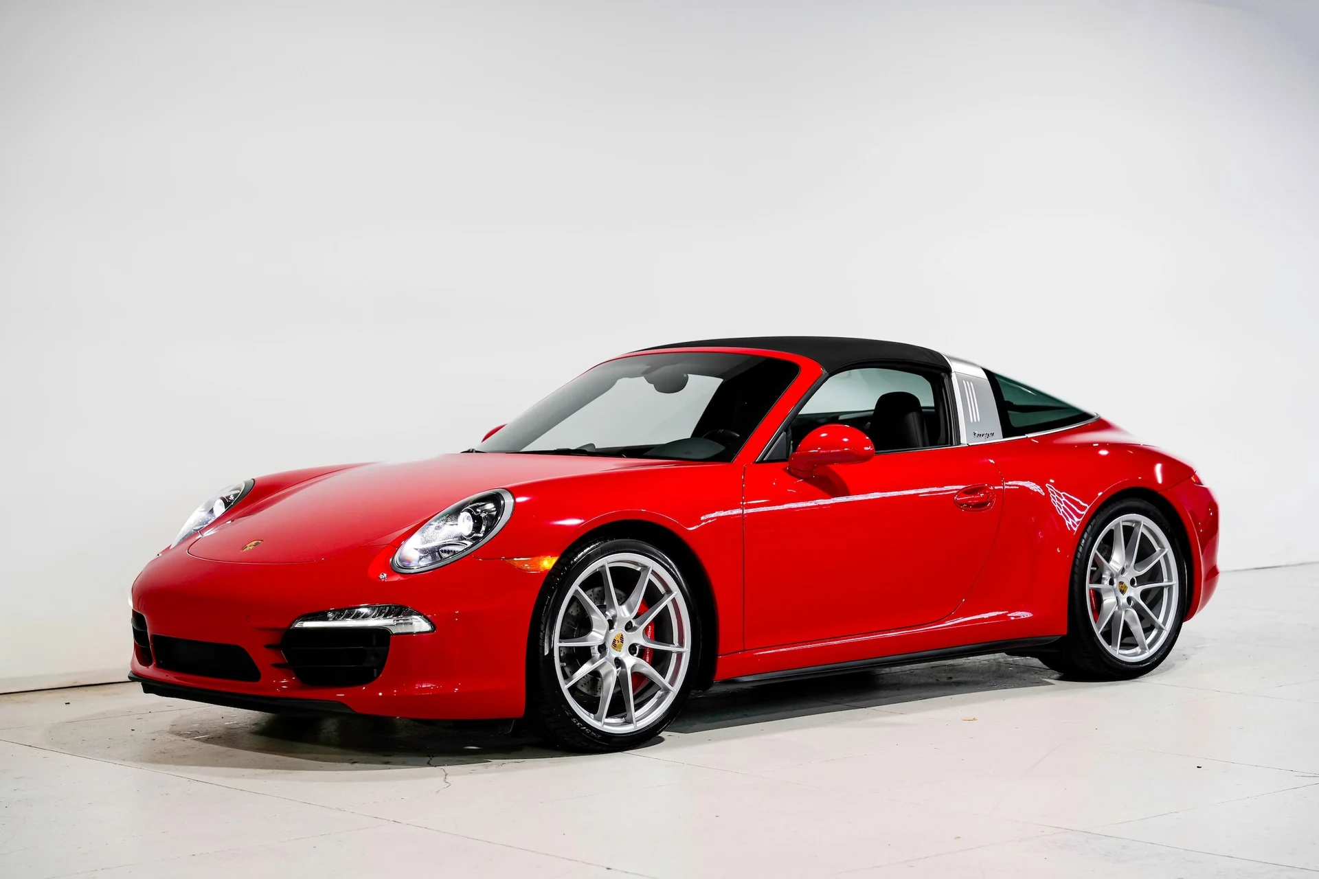 mph006_304460740_a1f976459aae4756fad845d2fb283a86x_925fb6a204