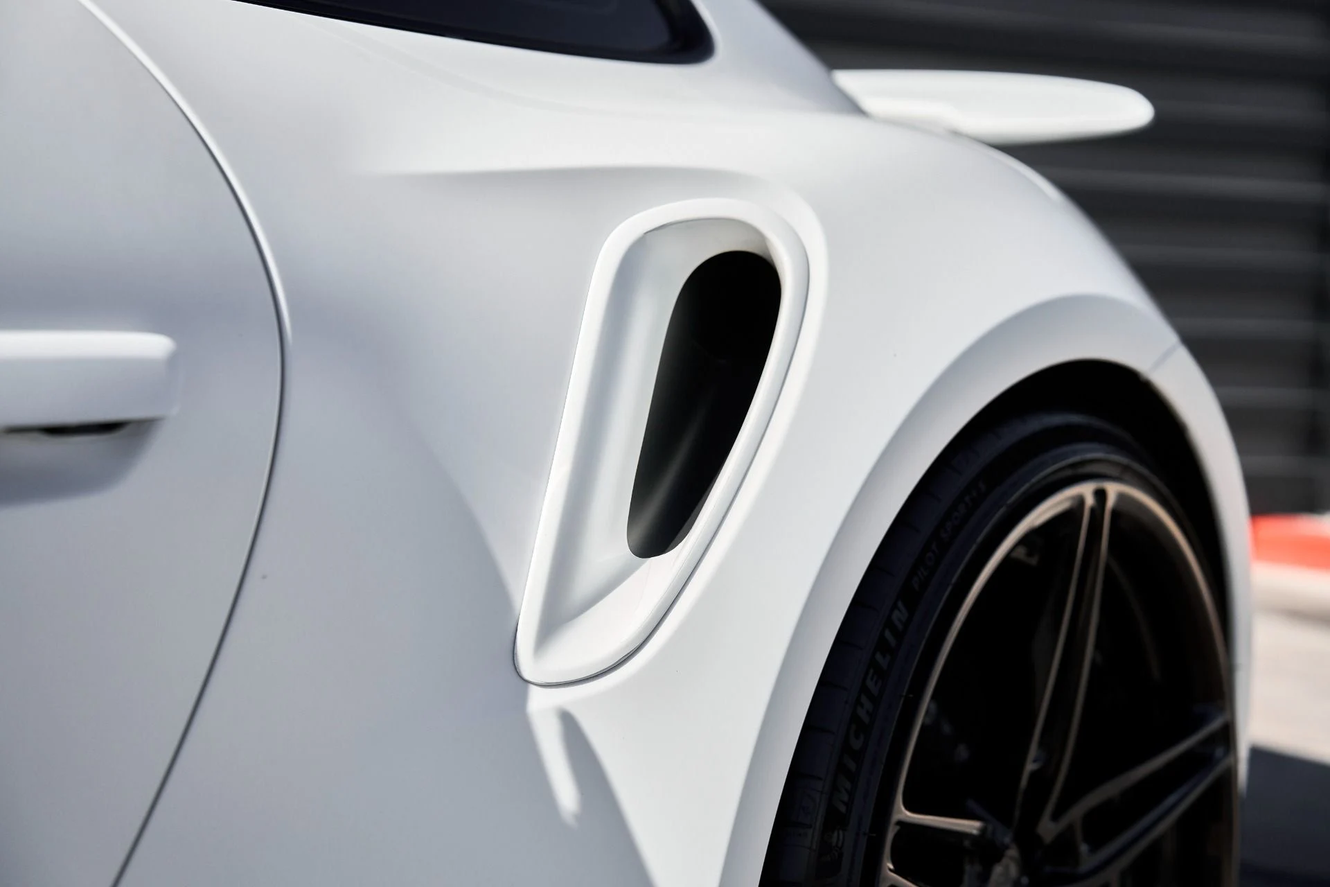 mph006_3047054262_Used_2025_Porsche_911_Turbo_S_1762914217_ead01bc768