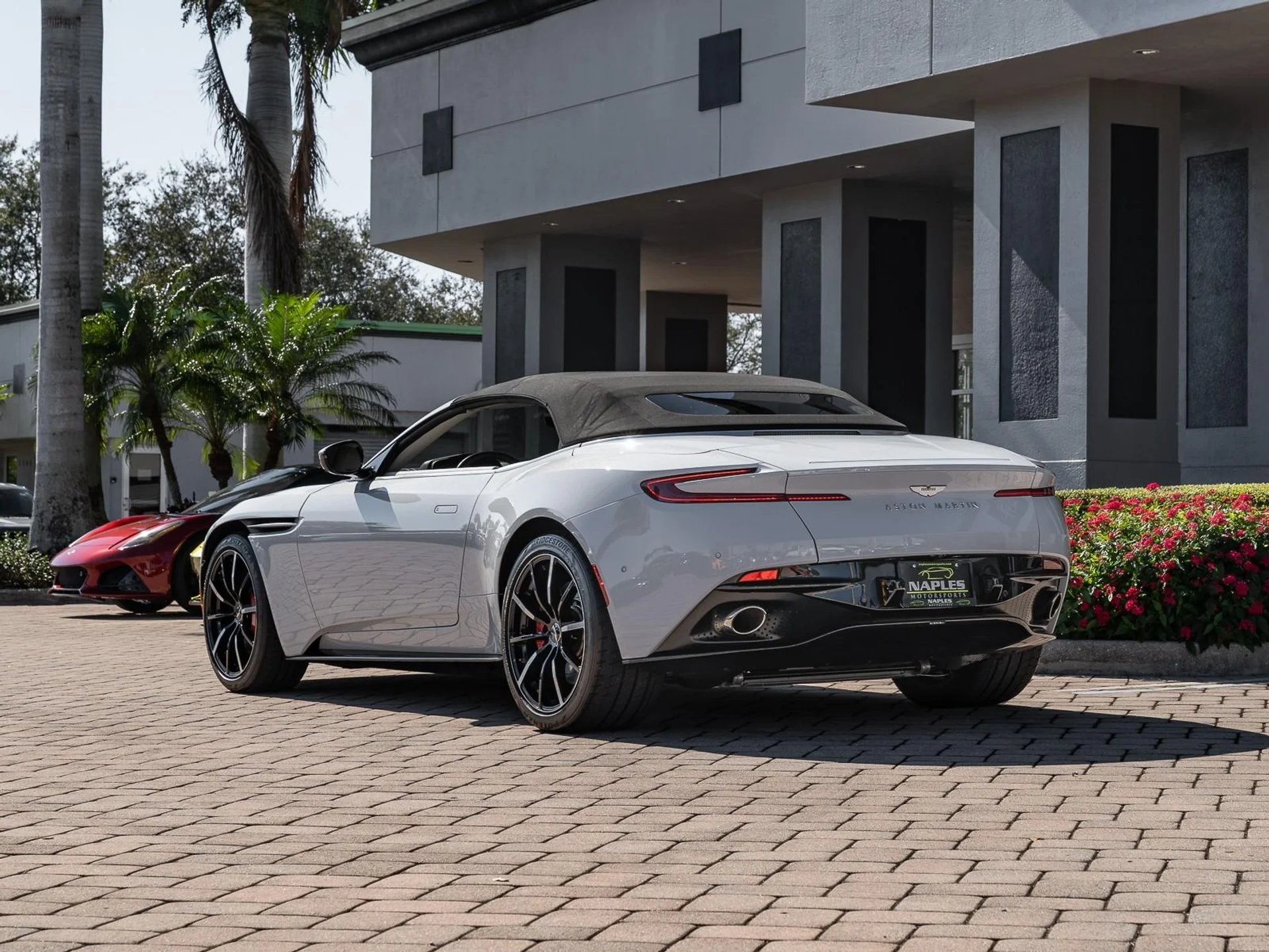 mph006_304830412_Used_2022_Aston_Martin_DB_11_Volante_1767028096_57da9c6cd7