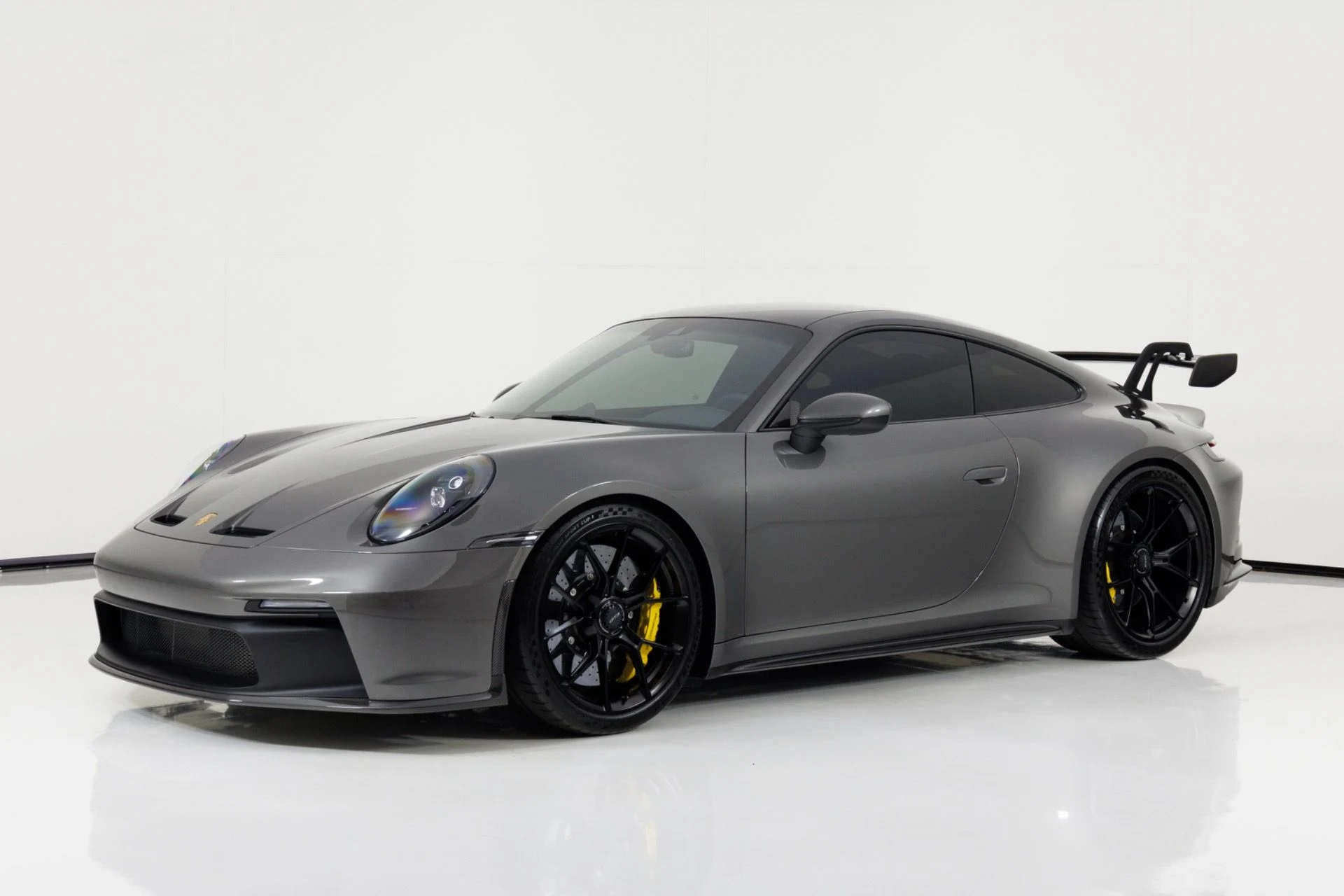 mph006_3052352401_Used_2023_Porsche_911_GT_3_1781728498_db6456dcad