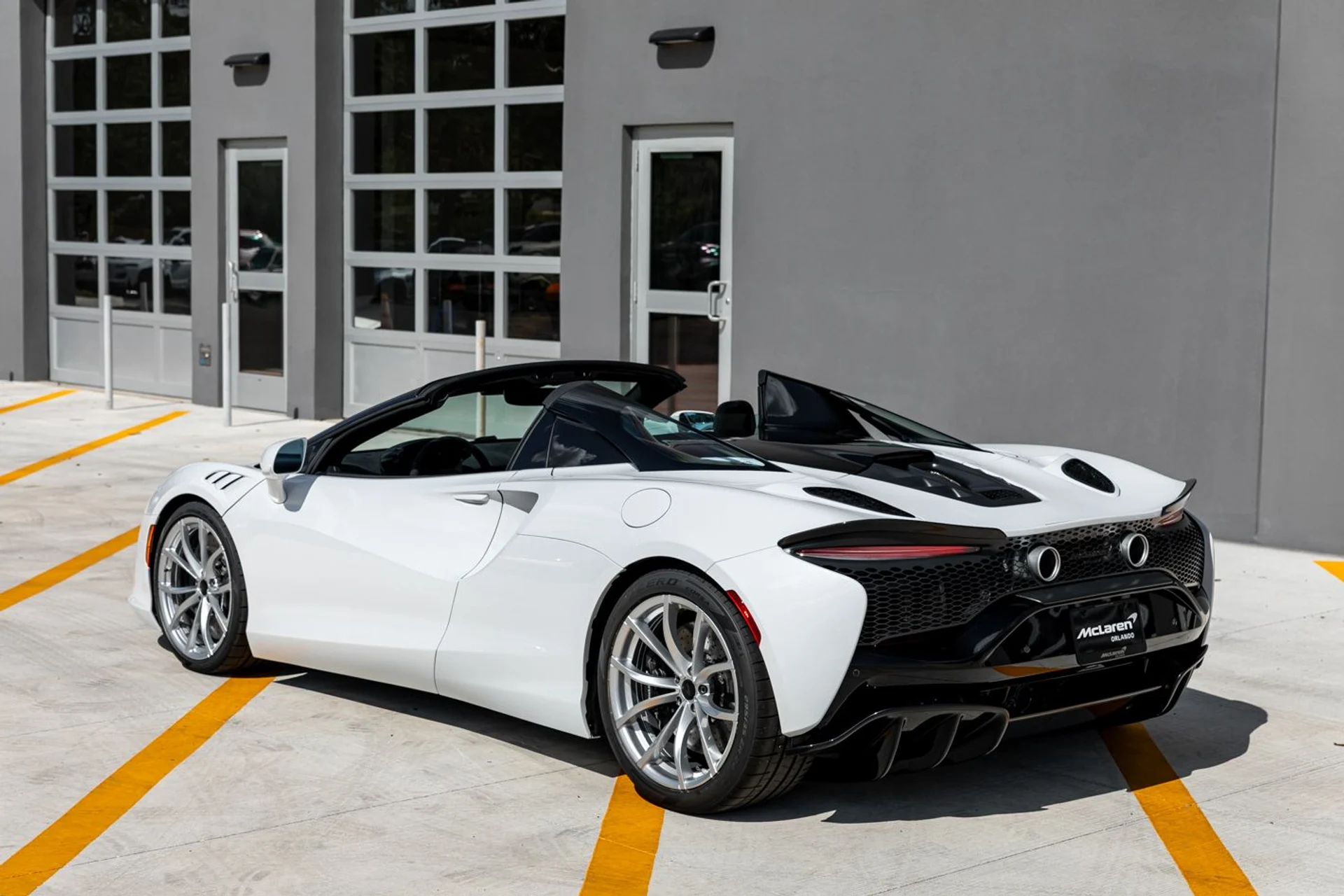 mph006_3058747116_526_p7_l_9569da3a8f