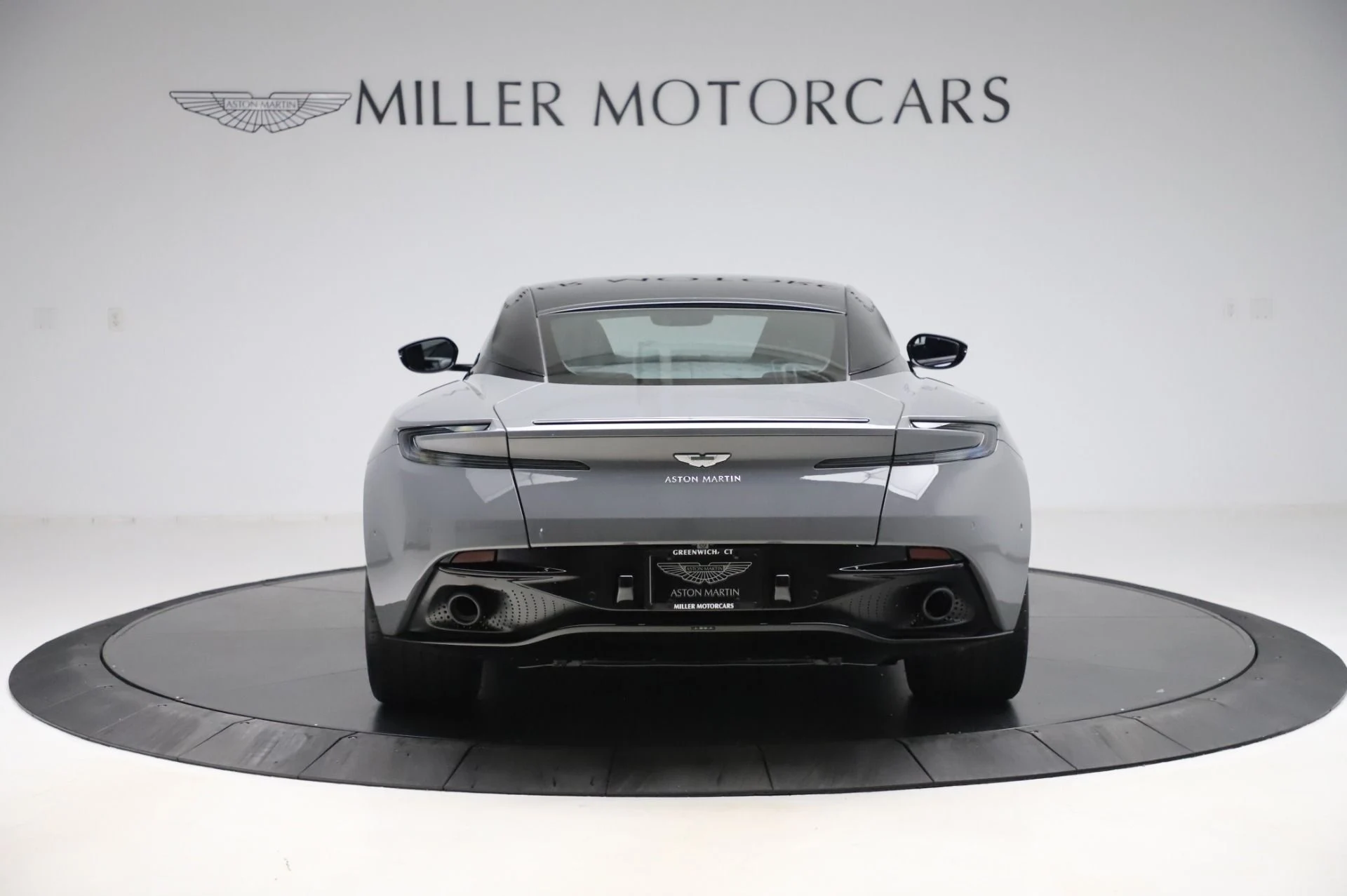 mph006_3062351199_Used_2020_Aston_Martin_DB_11_V12_AMR_Coupe_1593189967_1c43ca593e