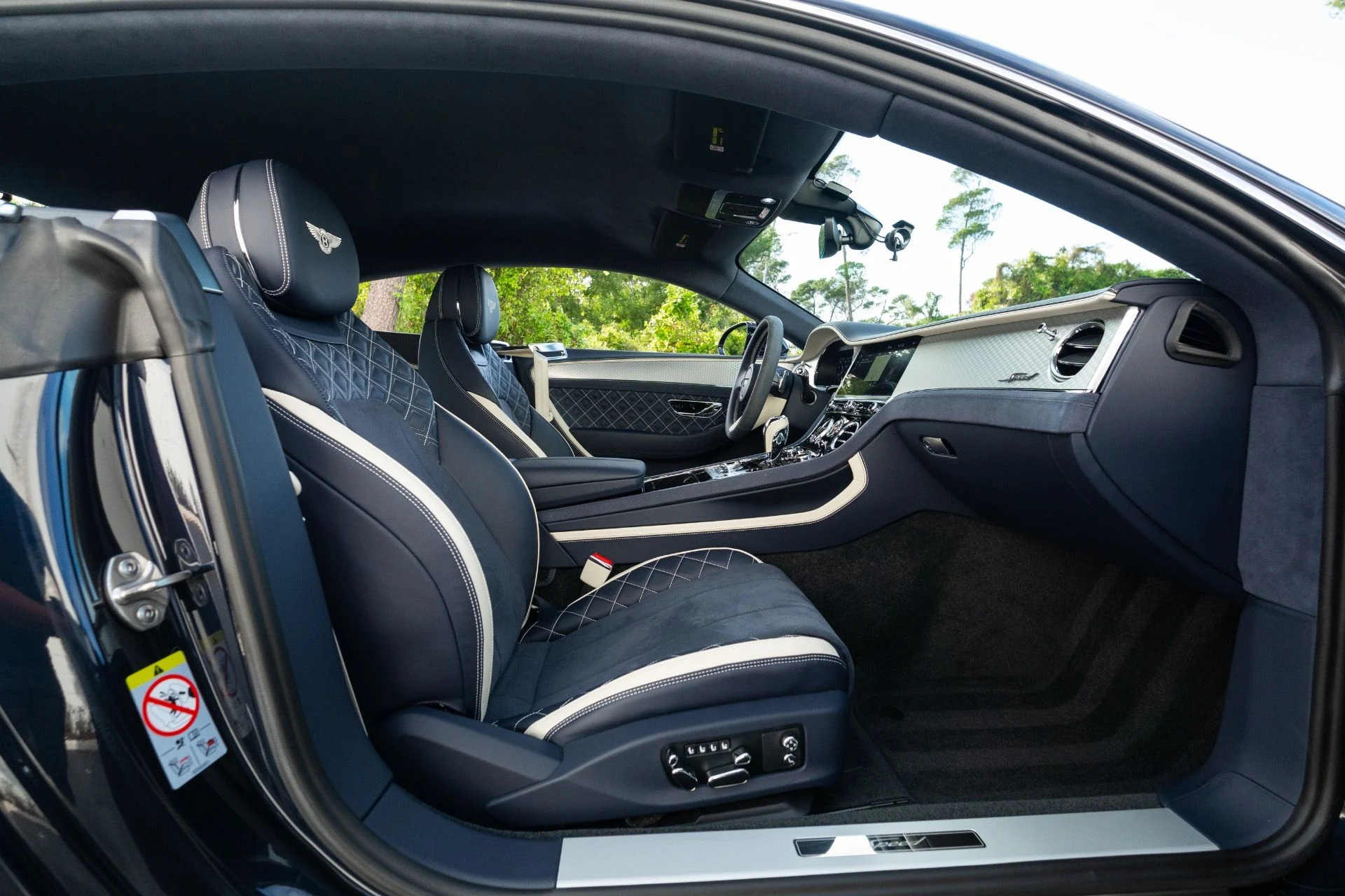 mph006_3062373375_Used_2023_Bentley_Continental_GT_Speed_1775098495_0b9c302099