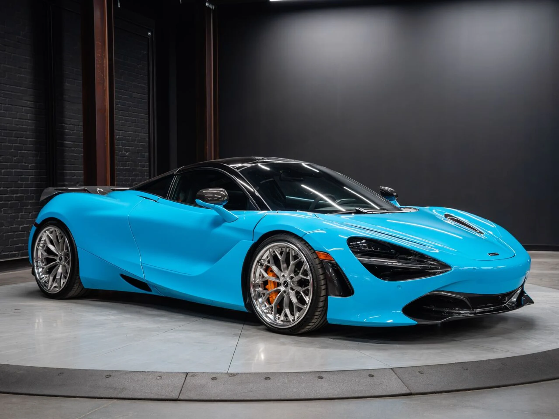 mph006_3068966878_mclaren_720s_2018_5221134bde
