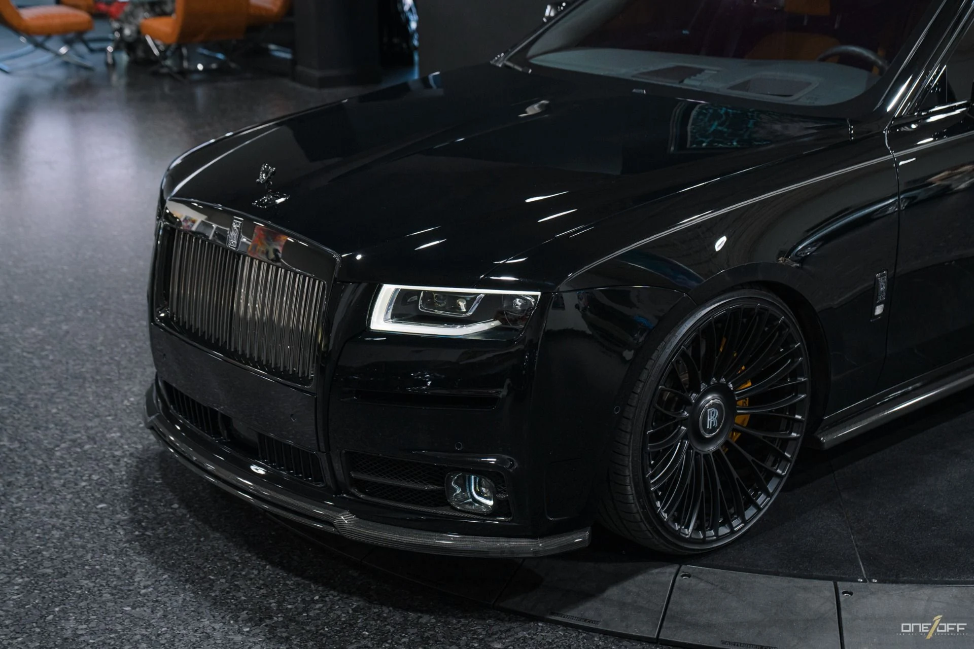 mph006_3073020954_Used_2022_Rolls_Royce_Black_Badge_Ghost_FULL_Urban_Design_Carbon_Kit_477_K_MSRP_Starlight_1759778193_d1780a4778