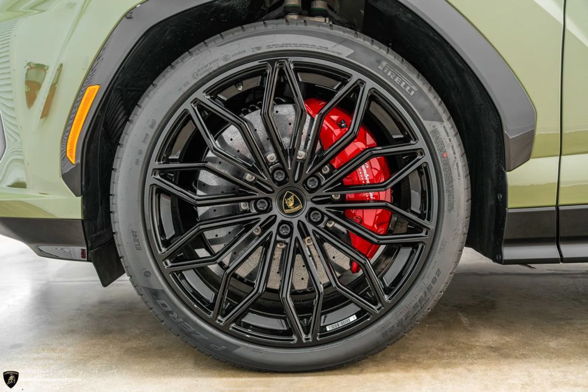 mph006_307320500_de400ea0ecc76460ee585276f08332edx_0db2a7aec9