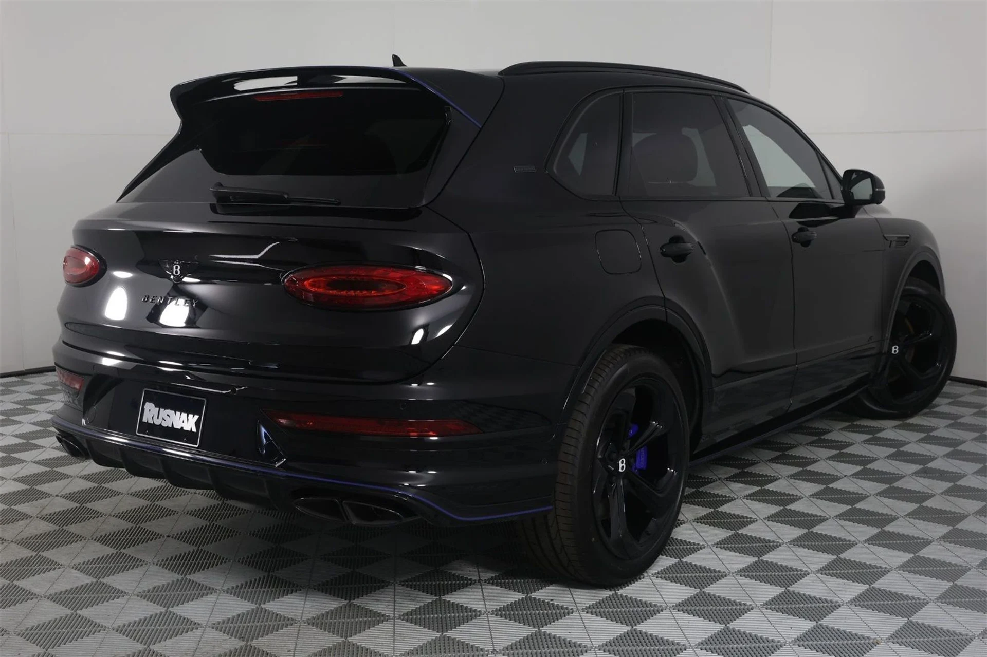 mph006_3084646817_ee9f4902094d4c8507ea68aa09dceb0e_ac1b37273e