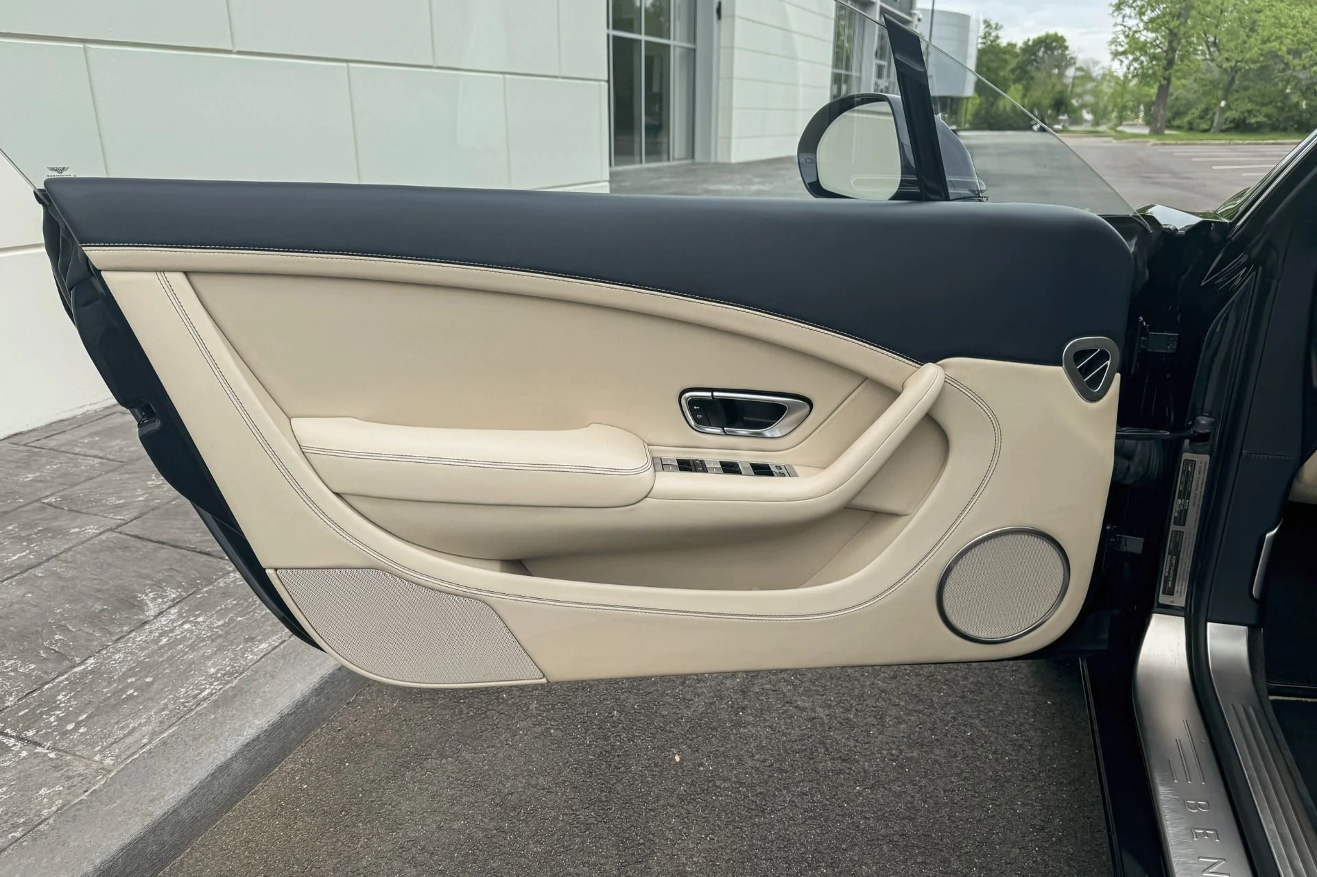 mph006_3089649373_Used_2017_Bentley_Continental_GT_V8_Base_1747218591_639b03819f