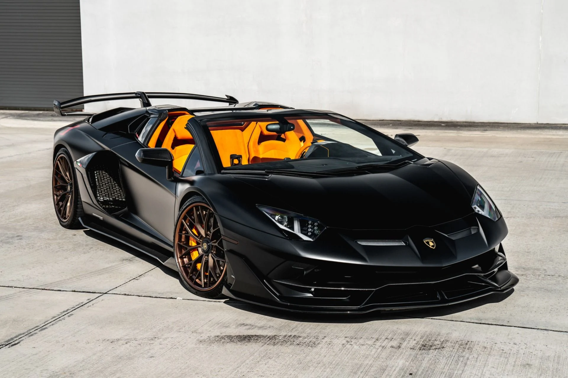 mph006_309082424_Used_2020_Lamborghini_Aventador_SVJ_w_Hermes_Orange_Factory_Interior_Over_110_K_in_Options80_K_in_Mods_1672876014_93f794534c
