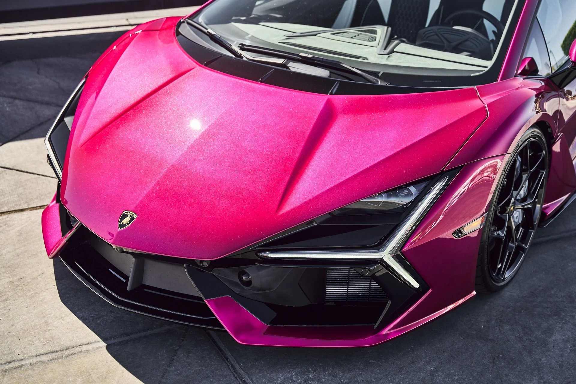 mph006_3092935735_Used_2025_Lamborghini_Revuelto_Base_1782964954_c407c86f4a