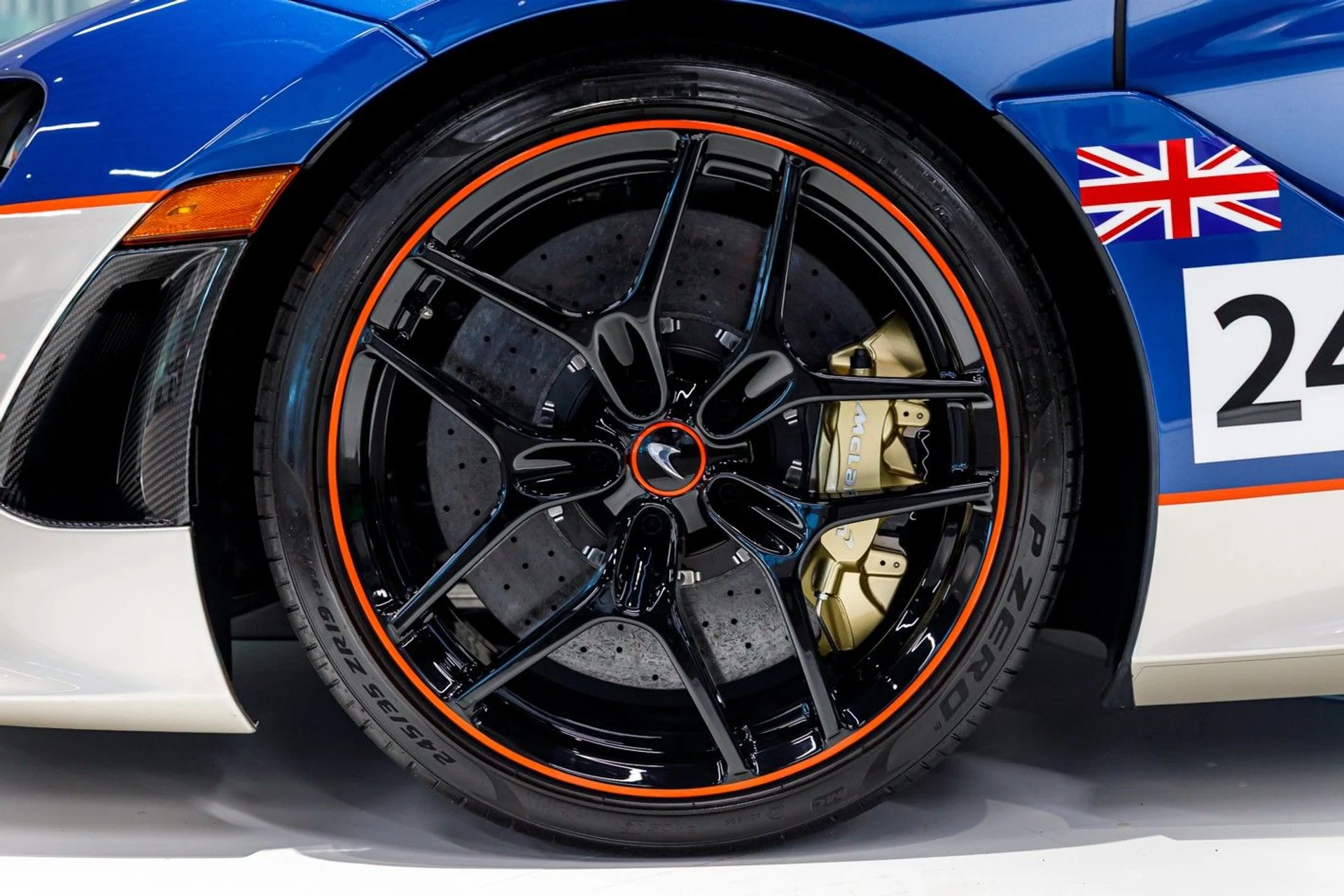 mph006_3096761311_430_p7_l_f71b005763