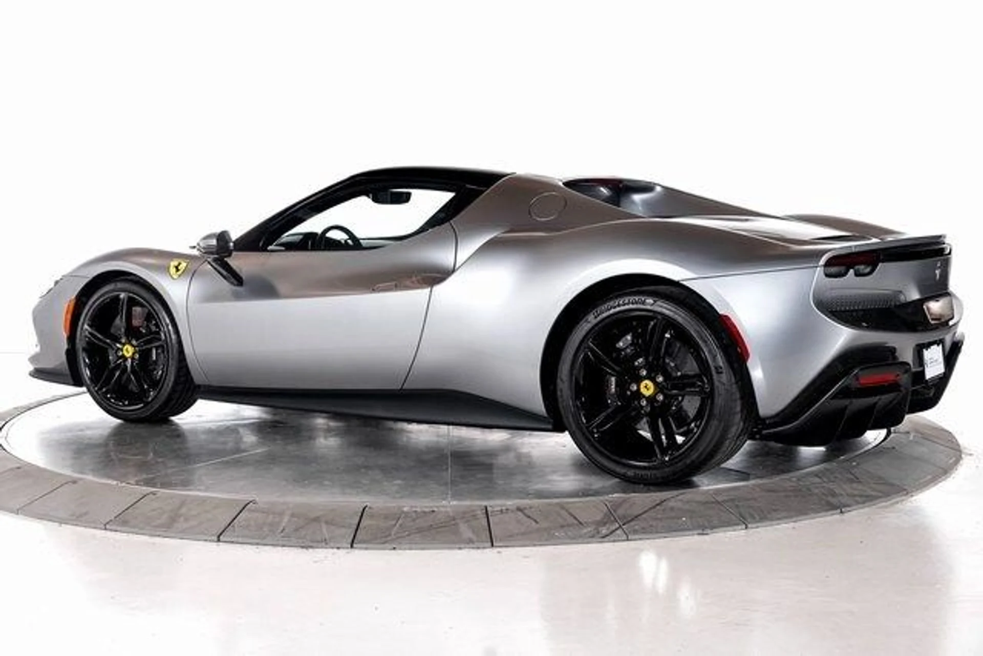 mph006_3099796420_e9b456f604278bff1649b2a4e934024fx_4500b70dc1