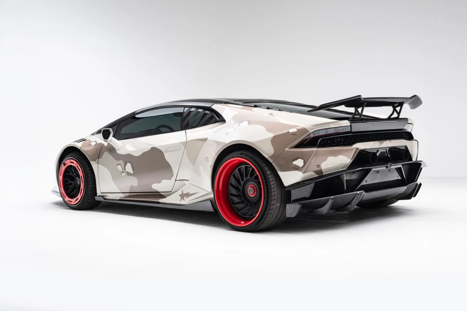 mph006_3108717731_Used_2015_Lamborghini_Huracan_LP_610_4_1777064625_0c54f670b1