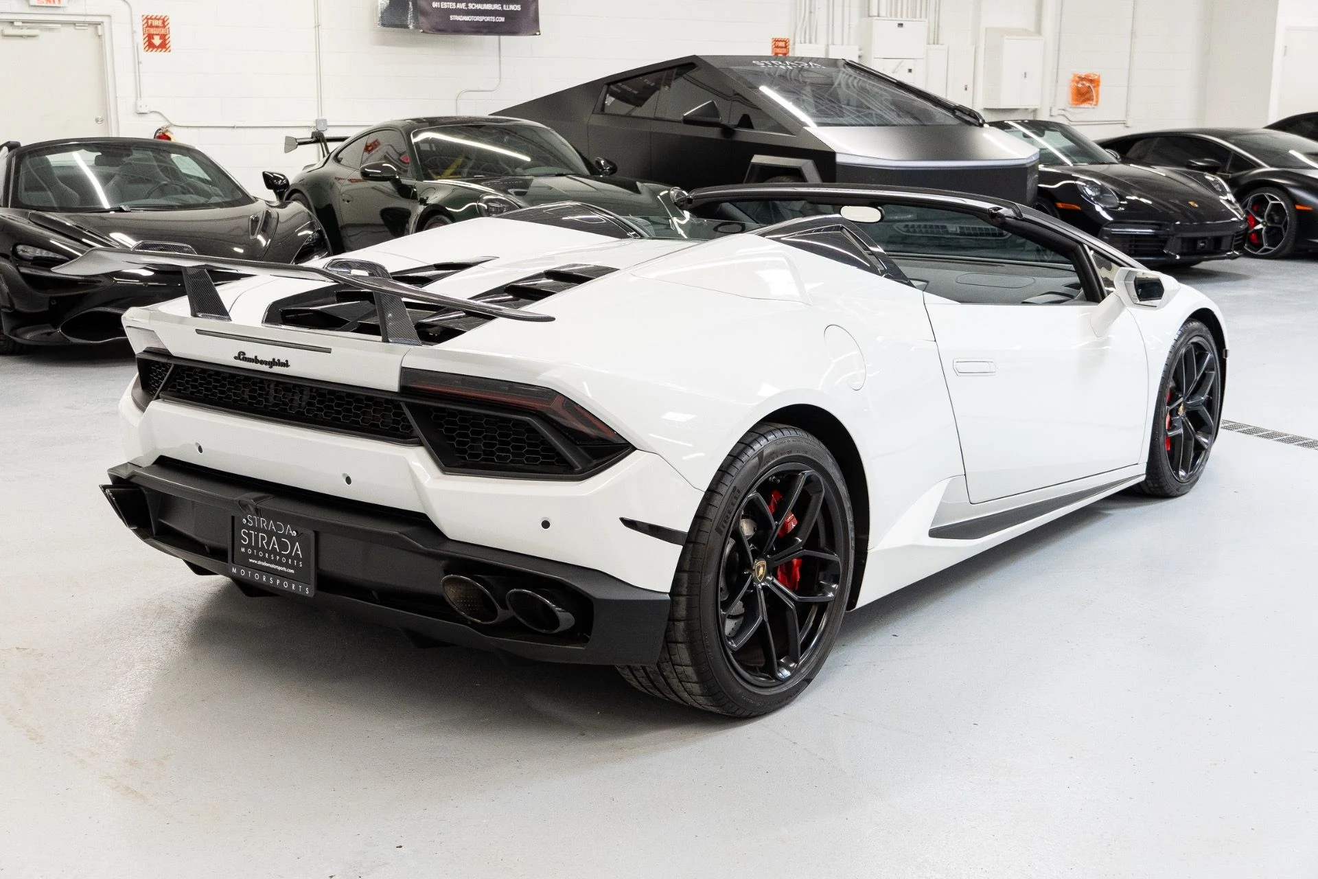 mph006_3114695959_Used_2017_Lamborghini_Huracan_LP_580_2_Spyder_1772480495_32ca35bfdf