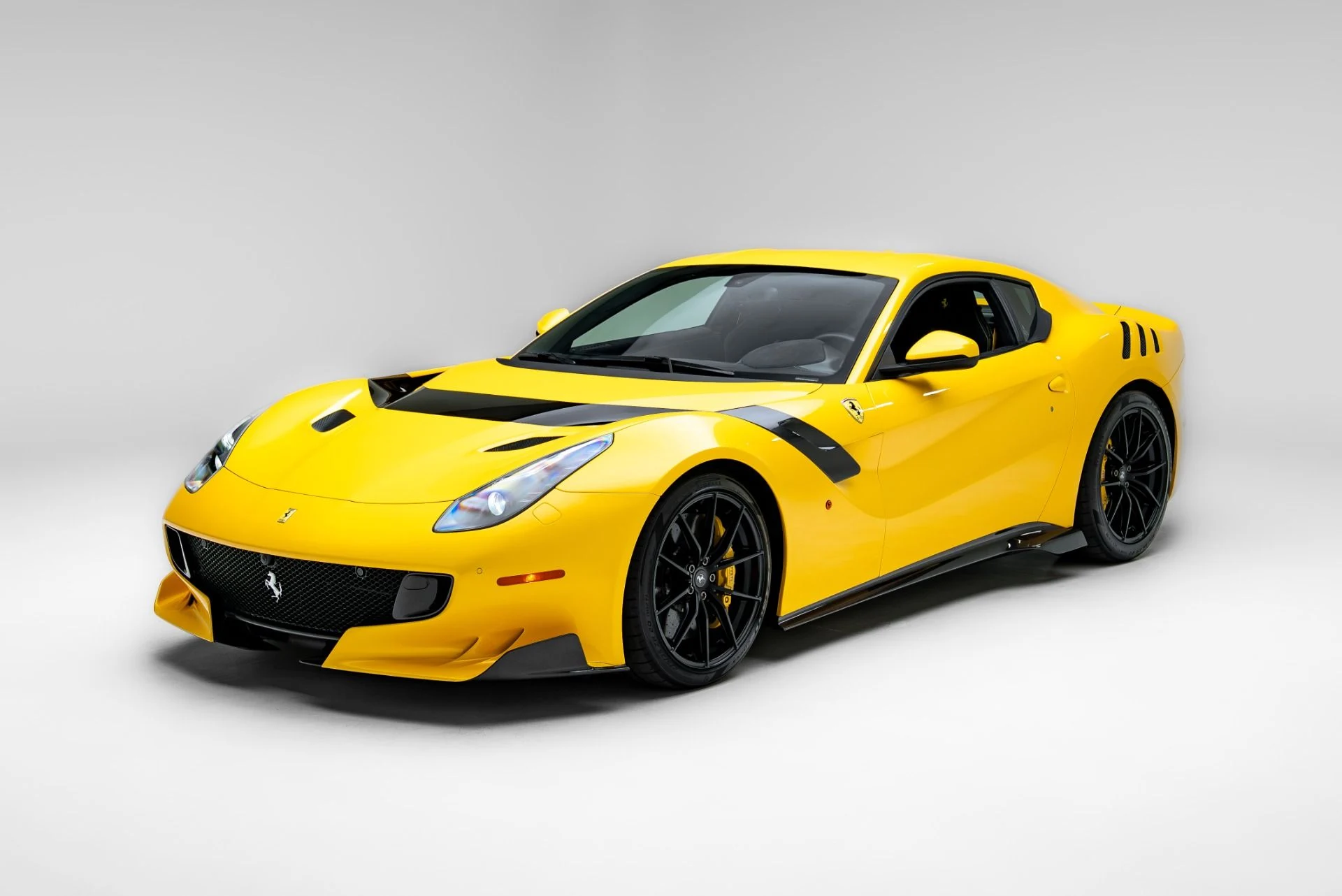 mph006_3114809990_Used_2017_Ferrari_F12tdf_1777399989_7a80f84961