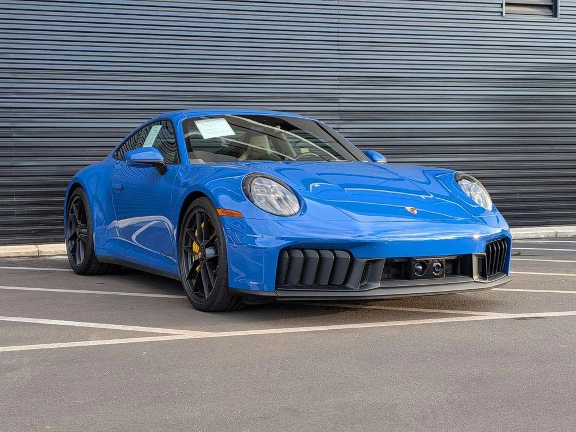 mph006_313429159_k_F_Mgiumk_N9rh_WV_7da_W_Oi_Zyod_Q_4b5e93d378