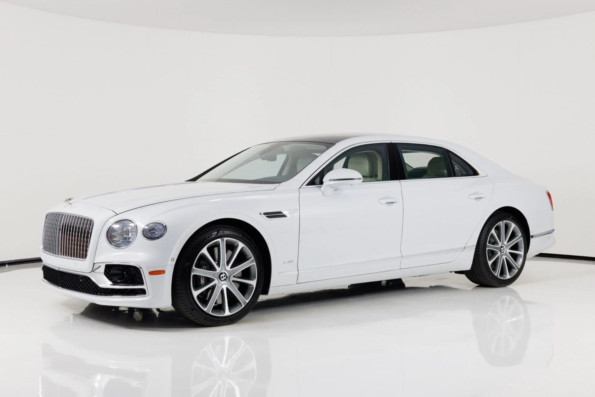 mph006_3142510562_Used_2020_Bentley_Flying_Spur_W12_1776899545_bbeea12c19
