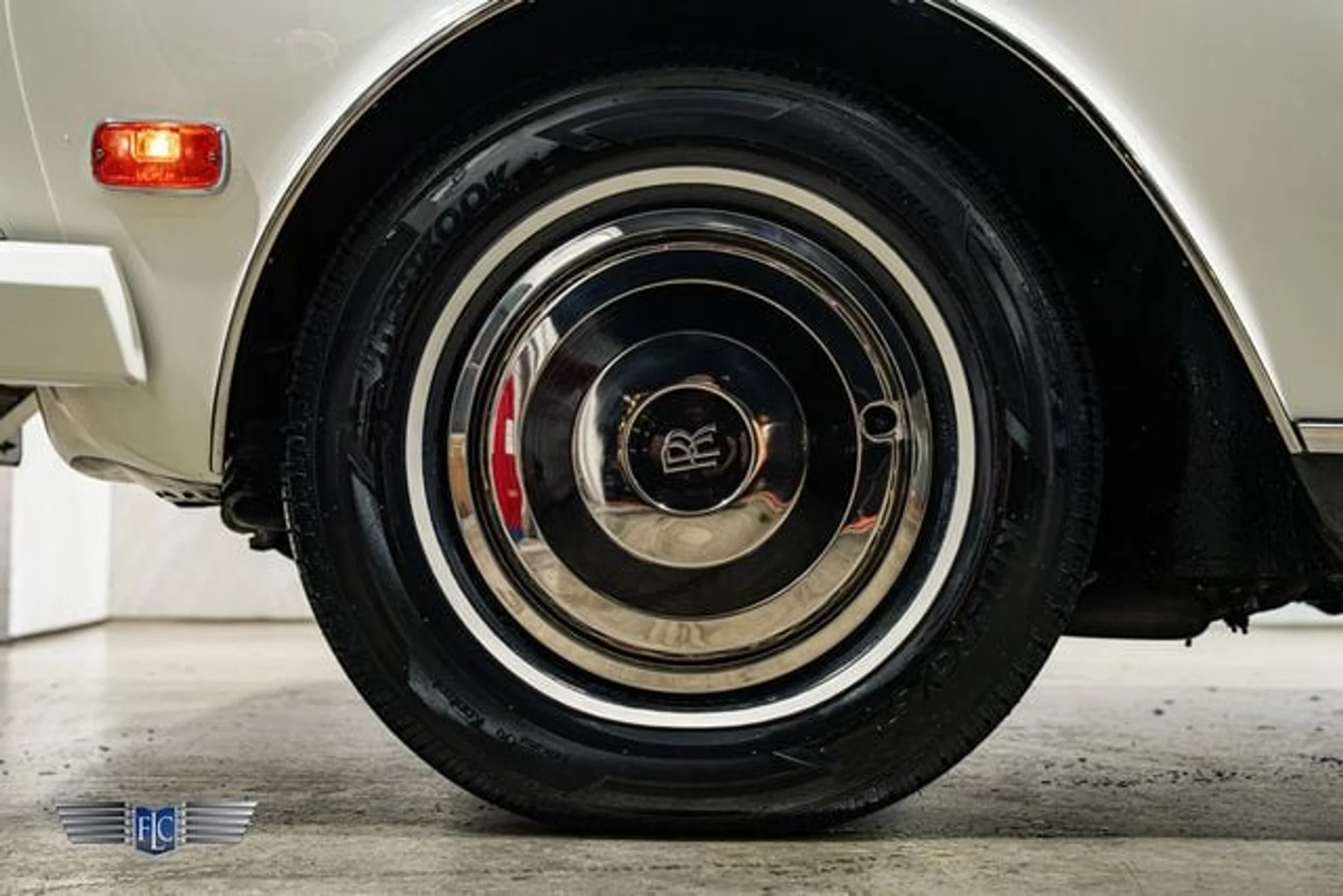 mph006_315540976_used_1988_rolls_royce_corniche_cv_9689_23071252_11_640_4454b170f3