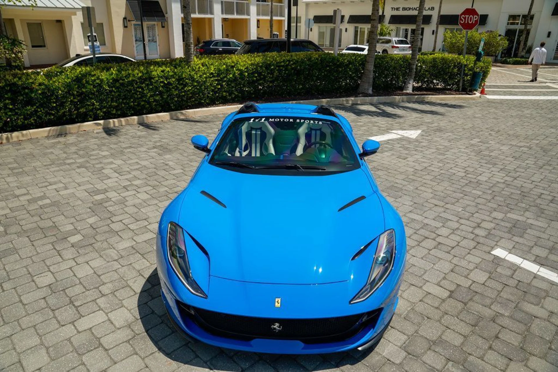 mph006_3157350485_used_2022_ferrari_812_gts_convertible_14354_22898644_7_1024_7cd0f94c81