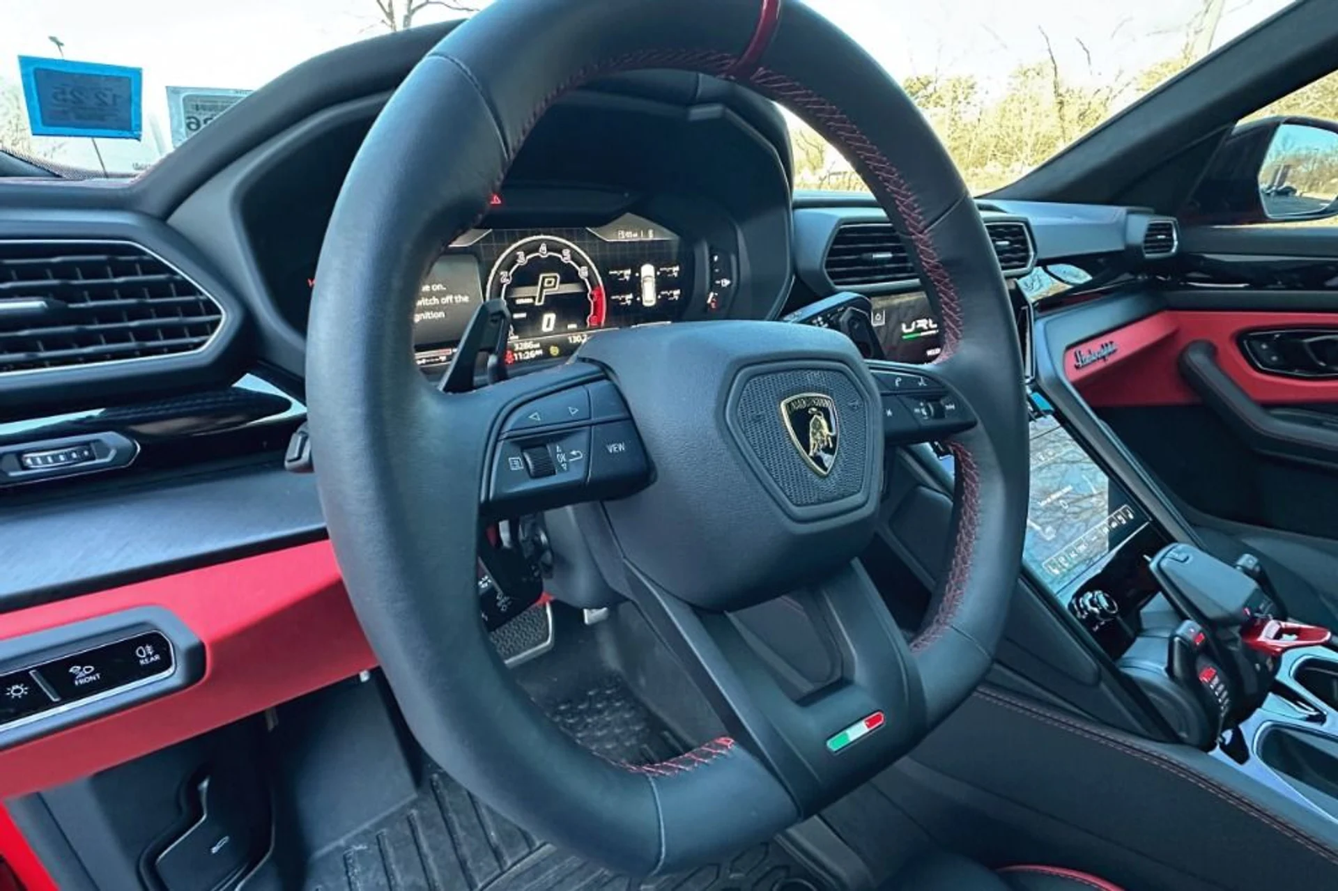 mph006_3159051138_Used_2024_Lamborghini_Urus_S_1766489865_91b0ce7e05