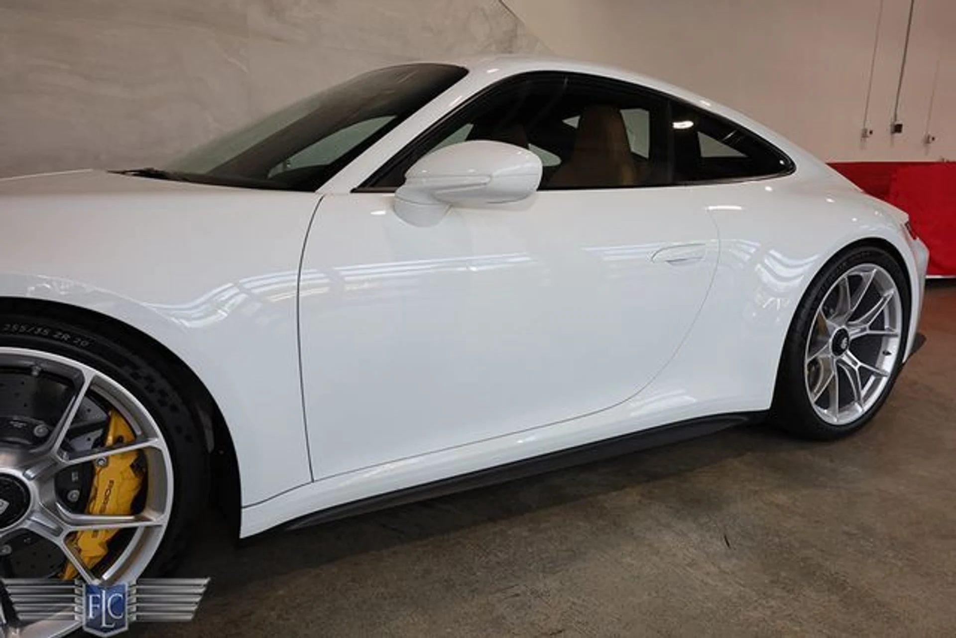 mph006_3161888627_used_2024_porsche_911_gt3coupewtouringpackage_9689_23060491_11_640_1d7cd7aa8e