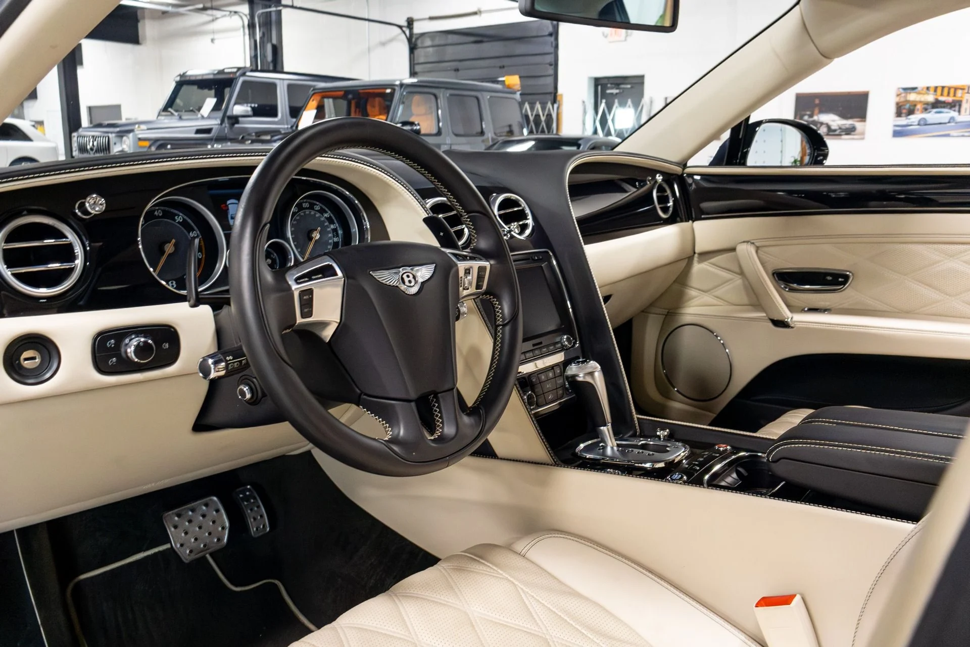 mph006_3163063641_Used_2015_Bentley_Flying_Spur_V8_1776286085_2bc087fbae